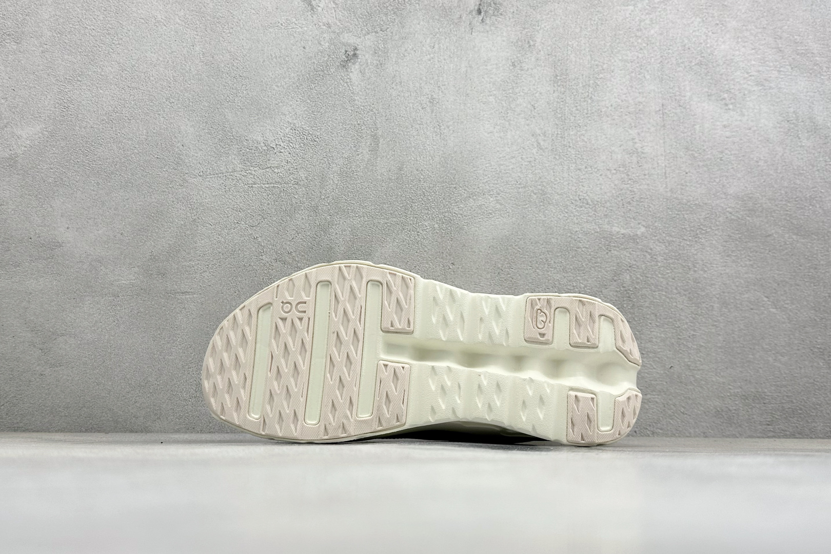 XF版LOEWE x On Cloudtilt 昂跑罗意威联名 圆头系带生活休闲鞋 3WE1069-Top High Quatity Cheap Sneakers Fashion Clothing Clothes Bags handbags Shoes of all Brand wholesale With The best Quality And Beautiful Price from China Factory Chinese suppliers wholesaler seller XF版LOEWE x On Cloudtilt 昂跑罗意威联名 圆头系带生活休闲鞋 3WE1069