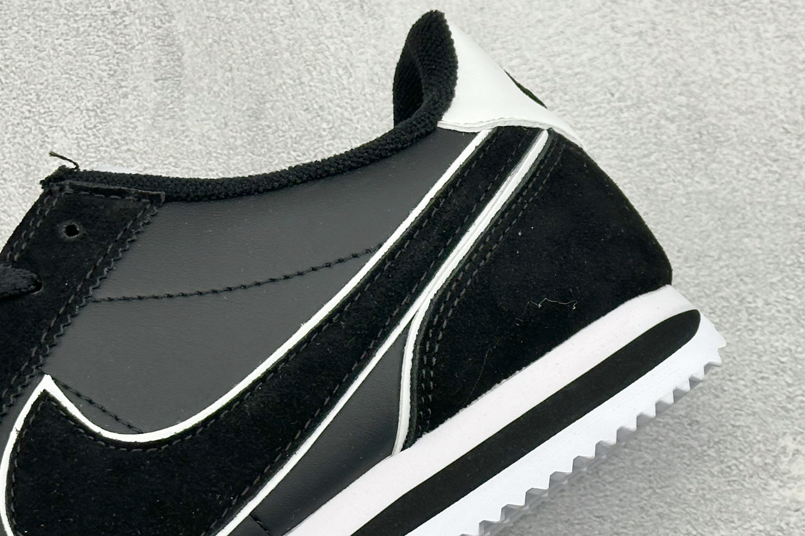 XH版NIKE CORTEZ 经典轻便舒适阿甘休闲跑步鞋 FQ0259-010-Top High Quatity Cheap Sneakers Fashion Clothing Clothes Bags handbags Shoes of all Brand wholesale With The best Quality And Beautiful Price from China Factory Chinese suppliers wholesaler seller XH版NIKE CORTEZ 经典轻便舒适阿甘休闲跑步鞋 FQ0259-010