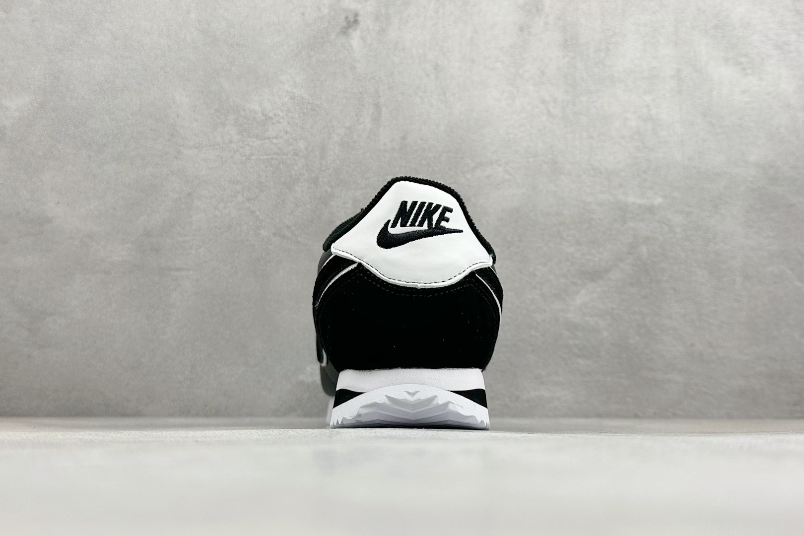 XH版NIKE CORTEZ 经典轻便舒适阿甘休闲跑步鞋 FQ0259-010-Top High Quatity Cheap Sneakers Fashion Clothing Clothes Bags handbags Shoes of all Brand wholesale With The best Quality And Beautiful Price from China Factory Chinese suppliers wholesaler seller XH版NIKE CORTEZ 经典轻便舒适阿甘休闲跑步鞋 FQ0259-010