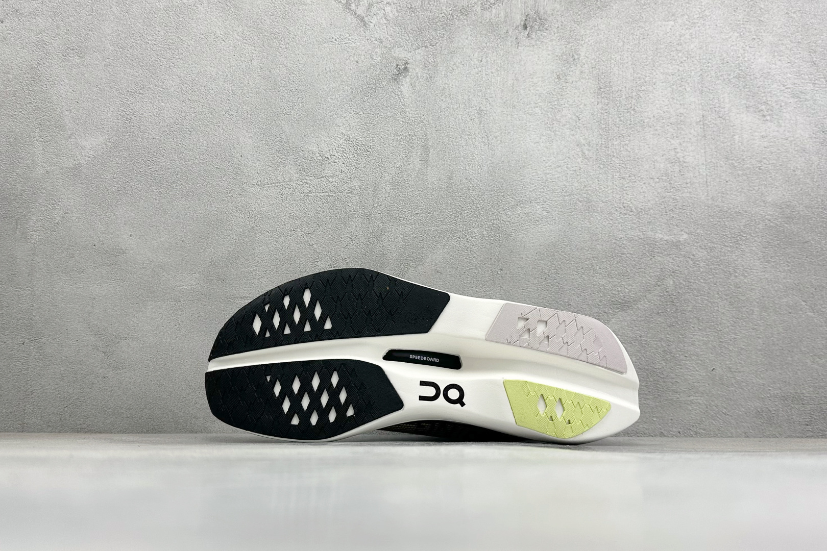 SF版On昂跑 Cloudboom VoIt 耐磨防震休闲运动跑鞋 3MF3074-Top High Quatity Cheap Sneakers Fashion Clothing Clothes Bags handbags Shoes of all Brand wholesale With The best Quality And Beautiful Price from China Factory Chinese suppliers wholesaler seller SF版On昂跑 Cloudboom VoIt 耐磨防震休闲运动跑鞋 3MF3074