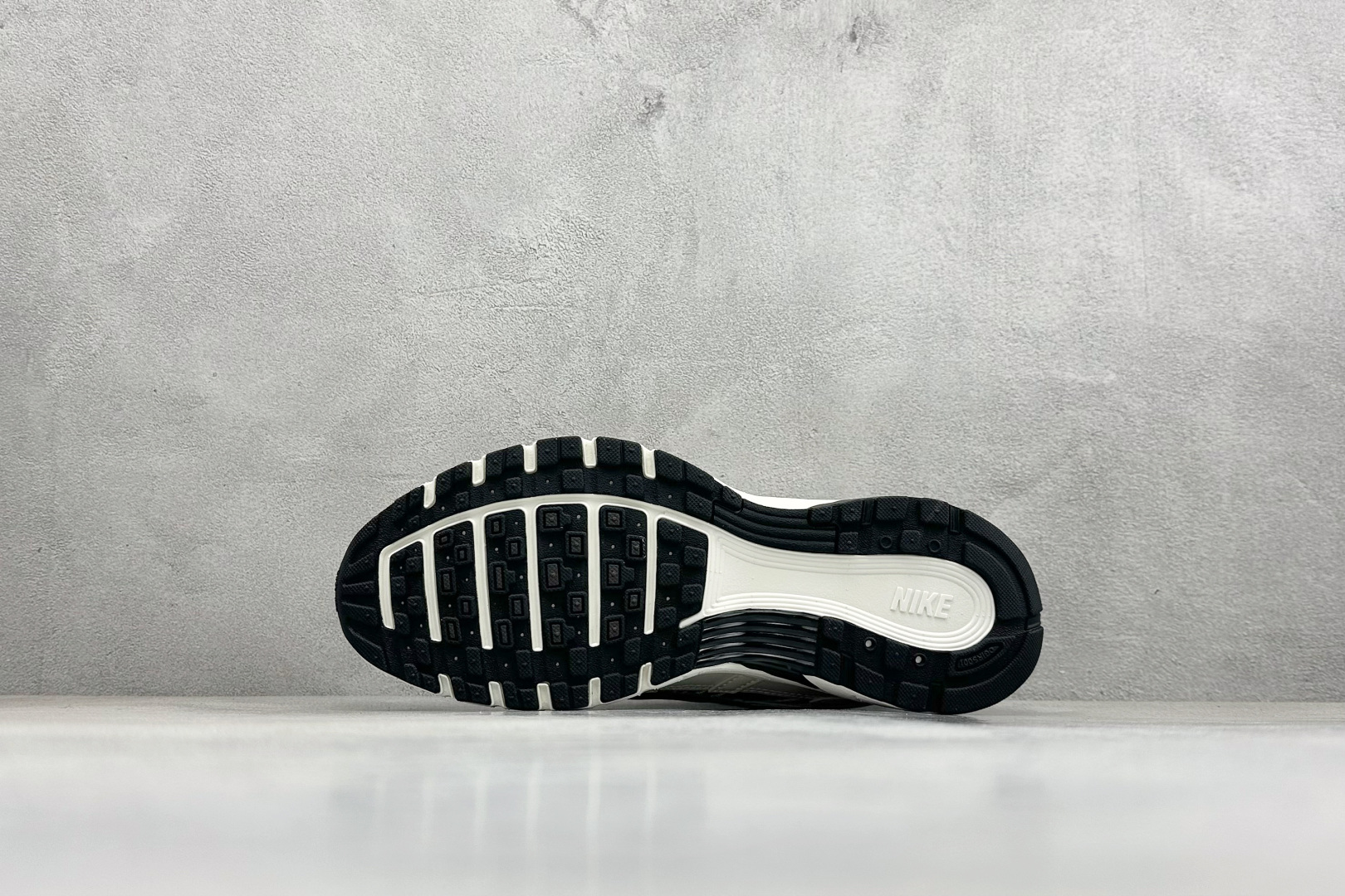 CS版Nike P-6000 P复古休闲运动老爹鞋 IO8711-101-Top High Quatity Cheap Sneakers Fashion Clothing Clothes Bags handbags Shoes of all Brand wholesale With The best Quality And Beautiful Price from China Factory Chinese suppliers wholesaler seller CS版Nike P-6000 P复古休闲运动老爹鞋 IO8711-101