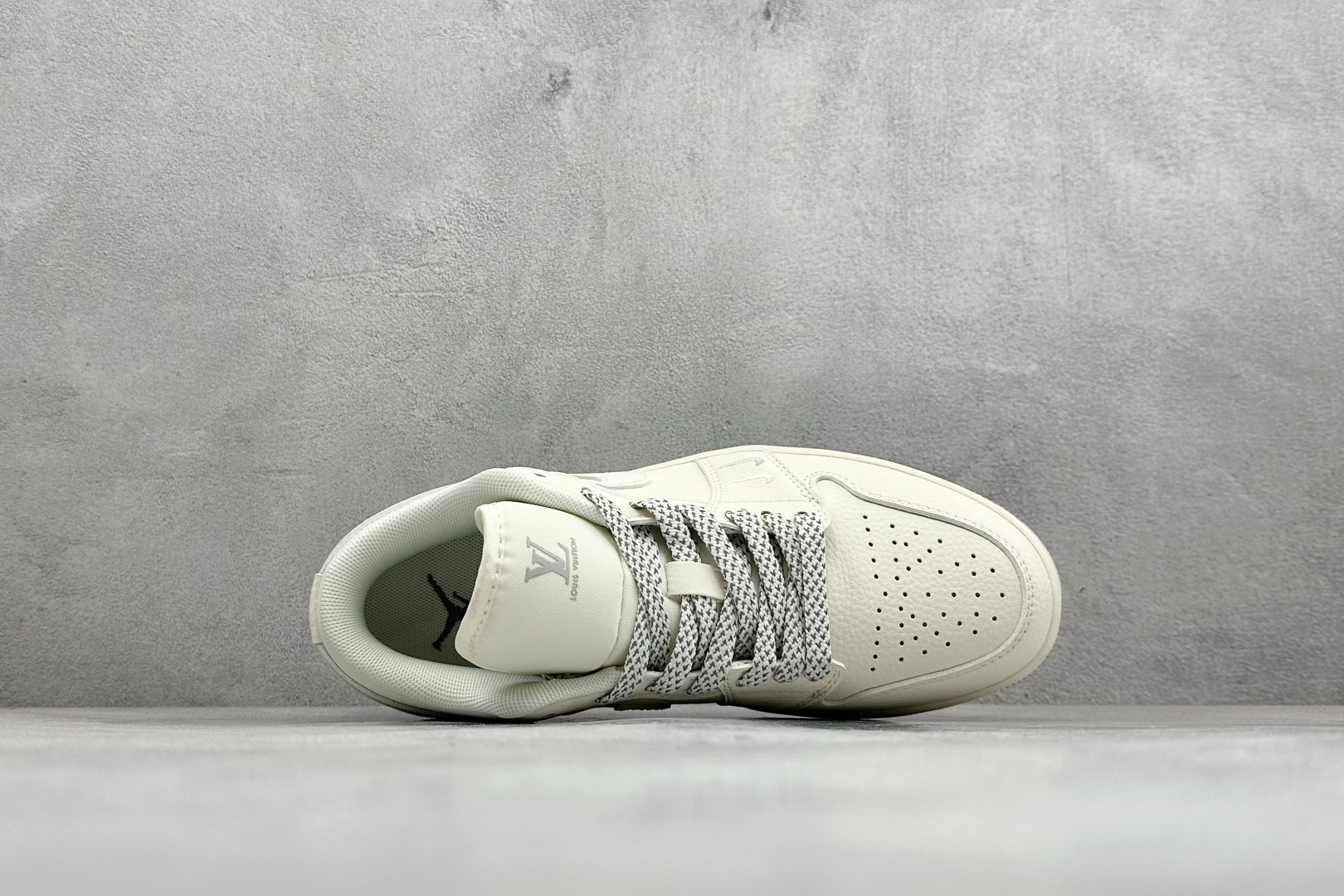 潮鞋天花板款炸街必备 AIR JORDAN 1 潮鞋天花板款炸街必备 米白鞋 XX3168-169