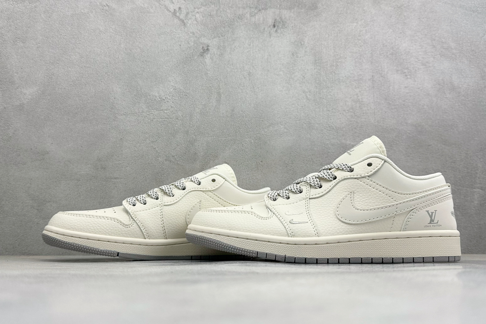 潮鞋天花板款炸街必备 AIR JORDAN 1 潮鞋天花板款炸街必备 米白鞋 XX3168-169
