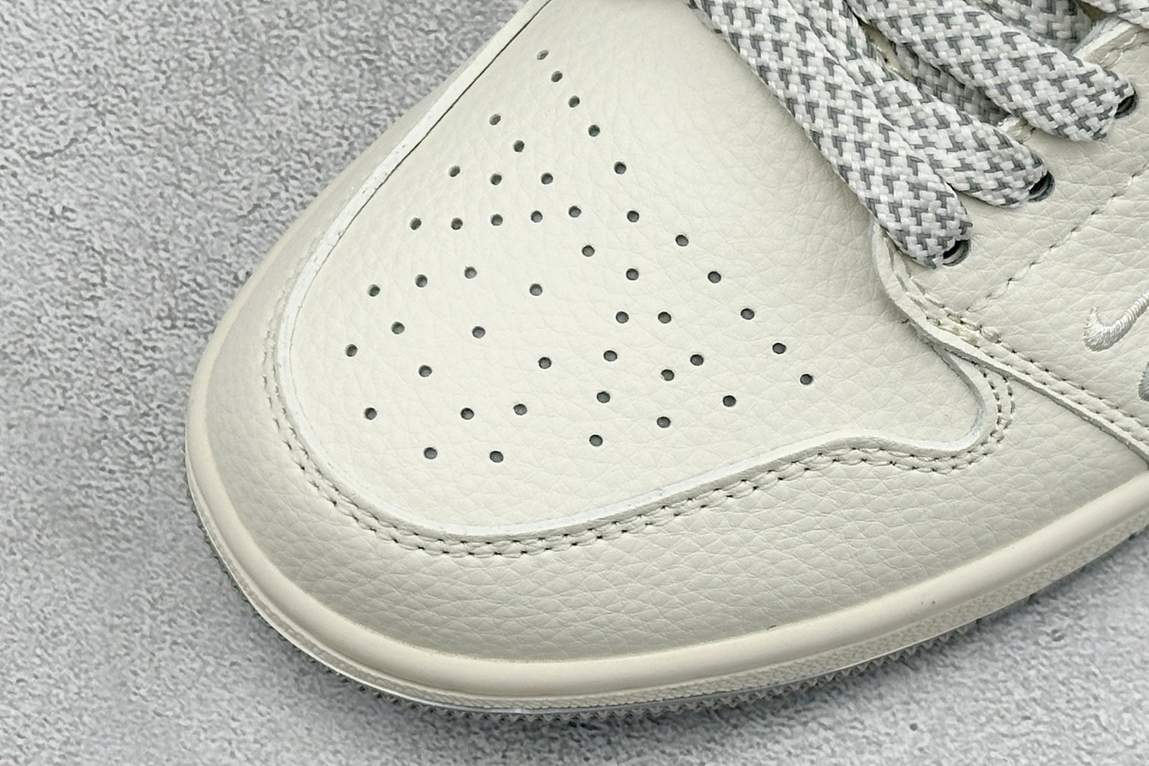 潮鞋天花板款炸街必备 AIR JORDAN 1 潮鞋天花板款炸街必备 米白鞋 XX3168-169