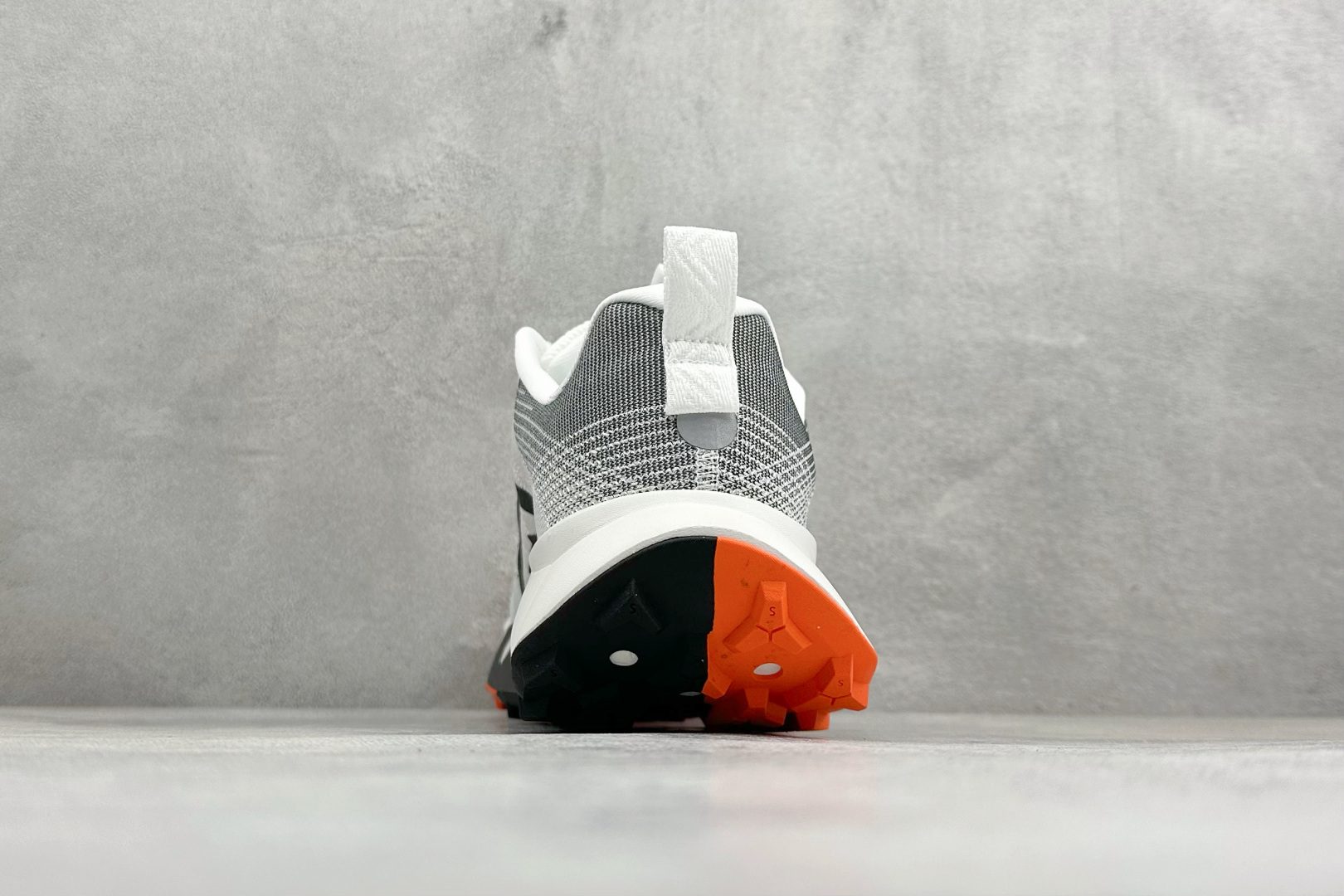Nike Wildhorse 10 耐克时尚舒适耐磨透气低帮跑步鞋 FV2338-103-Top High Quatity Cheap Sneakers Fashion Clothing Clothes Bags handbags Shoes of all Brand wholesale With The best Quality And Beautiful Price from China Factory Chinese suppliers wholesaler seller Nike Wildhorse 10 耐克时尚舒适耐磨透气低帮跑步鞋 FV2338-103
