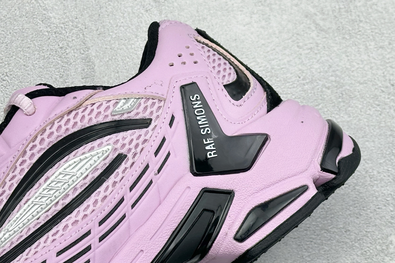 RAF SIMONS RESPONSE TRAIL”水泡” 先锋潮流 复古低帮休闲鞋 独家定制鞋盒 HR830002S