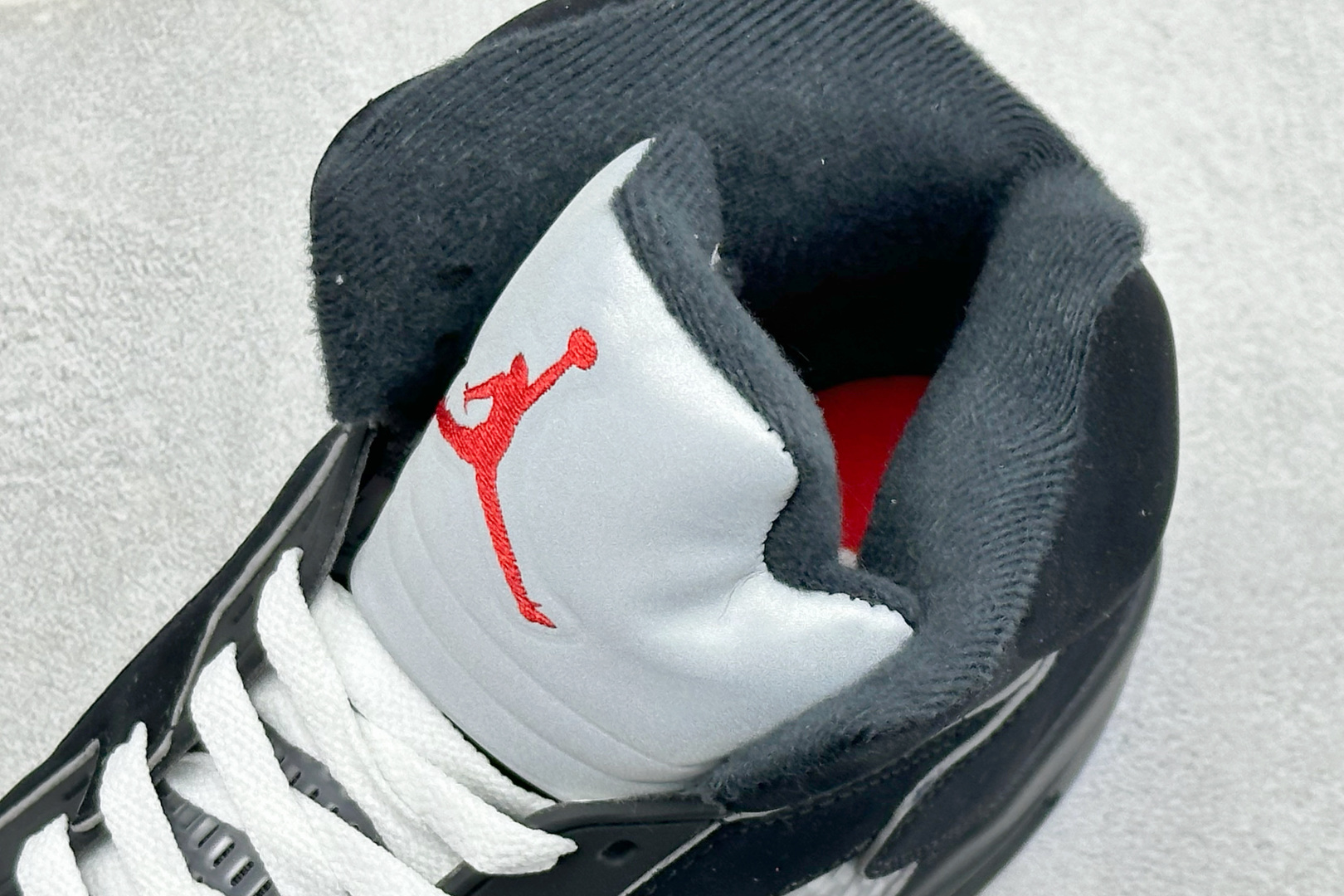 F版Air Jordan 5 Retro 中帮复古篮球鞋 HF3975-001-Top High Quatity Cheap Sneakers Fashion Clothing Clothes Bags handbags Shoes of all Brand wholesale With The best Quality And Beautiful Price from China Factory Chinese suppliers wholesaler seller F版Air Jordan 5 Retro 中帮复古篮球鞋 HF3975-001