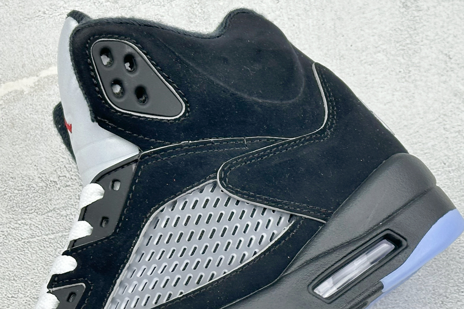 F版Air Jordan 5 Retro 中帮复古篮球鞋 HF3975-001-Top High Quatity Cheap Sneakers Fashion Clothing Clothes Bags handbags Shoes of all Brand wholesale With The best Quality And Beautiful Price from China Factory Chinese suppliers wholesaler seller F版Air Jordan 5 Retro 中帮复古篮球鞋 HF3975-001