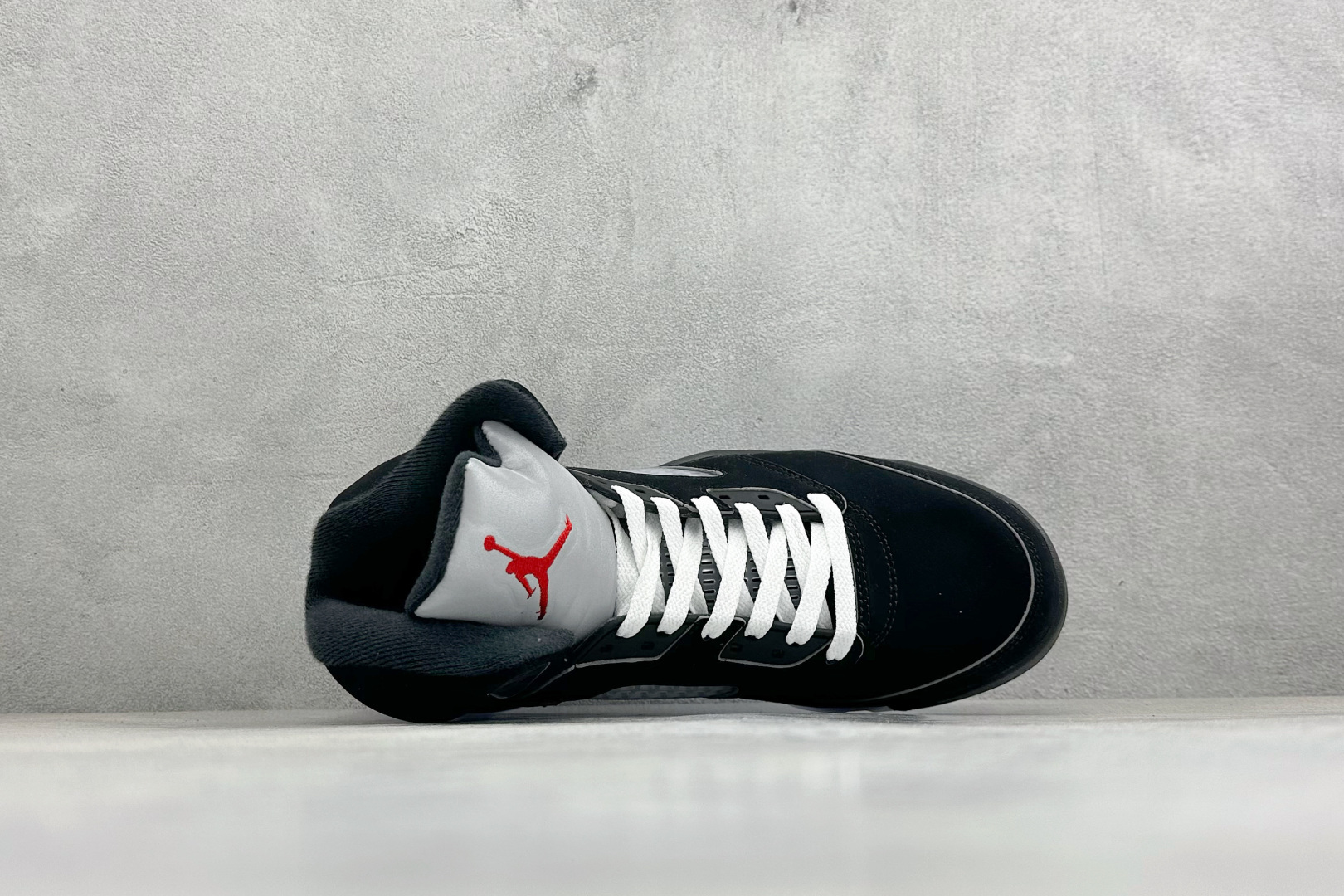 F版Air Jordan 5 Retro 中帮复古篮球鞋 HF3975-001-Top High Quatity Cheap Sneakers Fashion Clothing Clothes Bags handbags Shoes of all Brand wholesale With The best Quality And Beautiful Price from China Factory Chinese suppliers wholesaler seller F版Air Jordan 5 Retro 中帮复古篮球鞋 HF3975-001