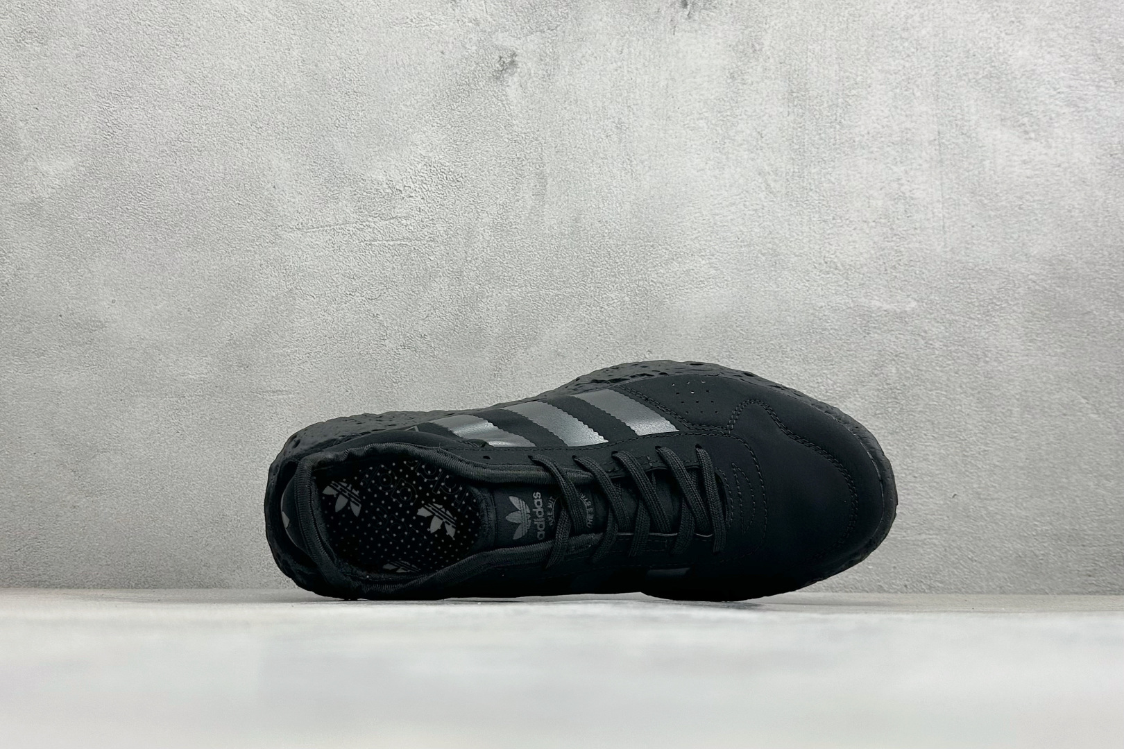 Adidas Originals Zponge 阿迪达斯 舒适百搭耐磨减震包裹性 低帮休闲城市通勤跑步鞋 JH8115-Top High Quatity Cheap Sneakers Fashion Clothing Clothes Bags handbags Shoes of all Brand wholesale With The best Quality And Beautiful Price from China Factory Chinese suppliers wholesaler seller Adidas Originals Zponge 阿迪达斯 舒适百搭耐磨减震包裹性 低帮休闲城市通勤跑步鞋 JH8115