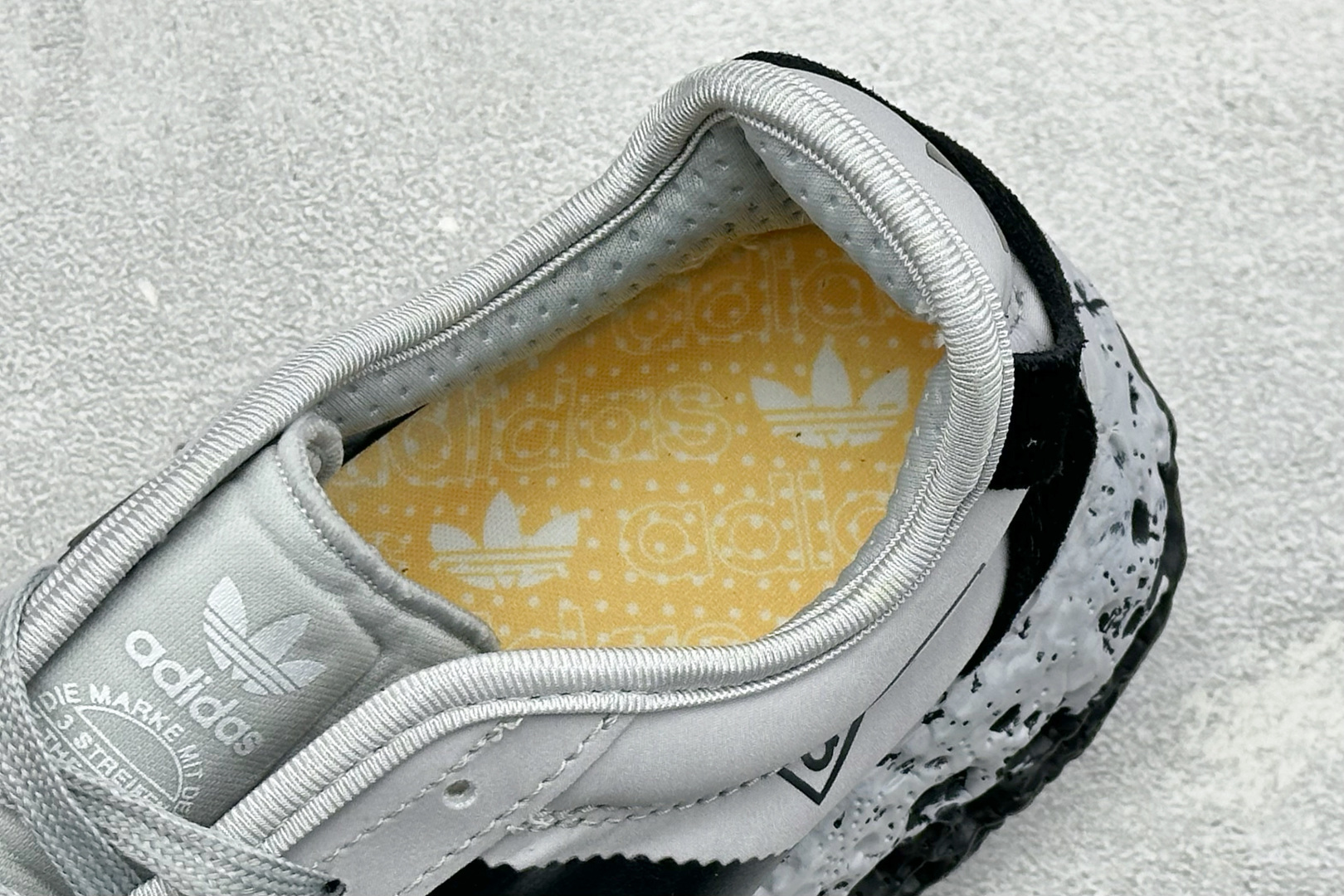 Adidas Originals Zponge 阿迪达斯 舒适百搭耐磨减震包裹性 低帮休闲城市通勤跑步鞋 JH8114