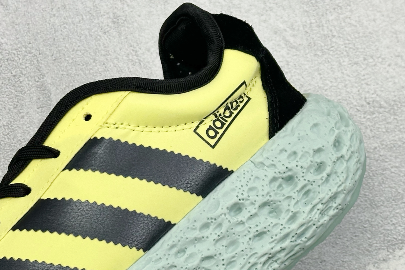 Adidas Originals Zponge 阿迪达斯 舒适百搭耐磨减震包裹性 低帮休闲城市通勤跑步鞋 JH8110