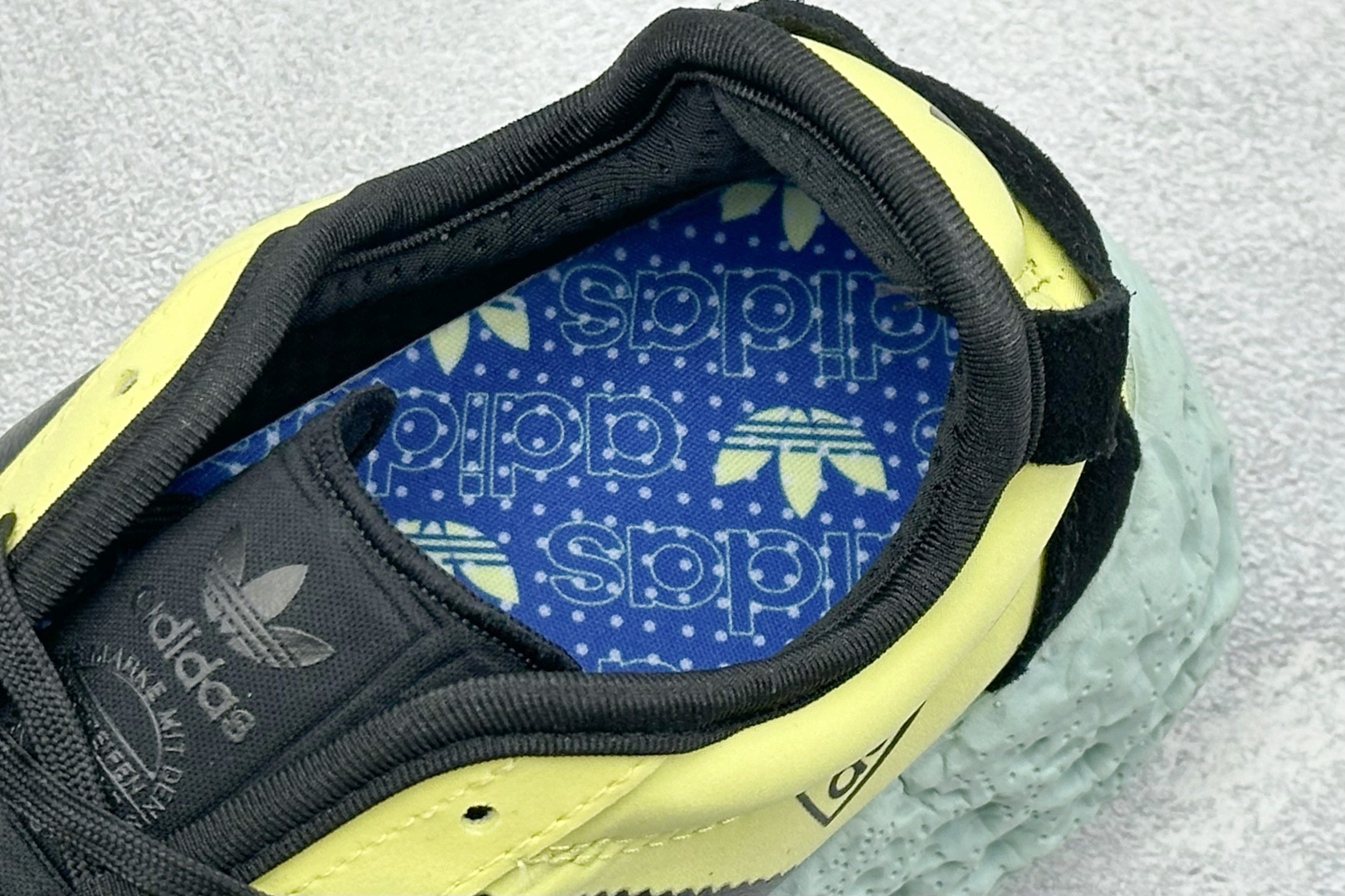 Adidas Originals Zponge 阿迪达斯 舒适百搭耐磨减震包裹性 低帮休闲城市通勤跑步鞋 JH8110