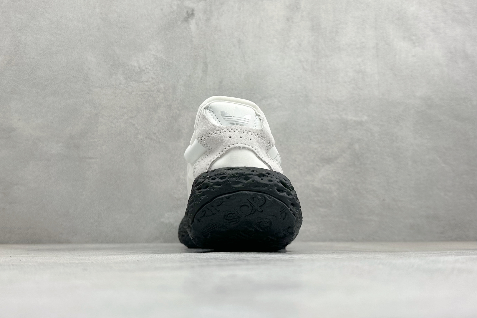 Adidas Originals Zponge 阿迪达斯 舒适百搭耐磨减震包裹性 低帮休闲城市通勤跑步鞋 JH8113-Top High Quatity Cheap Sneakers Fashion Clothing Clothes Bags handbags Shoes of all Brand wholesale With The best Quality And Beautiful Price from China Factory Chinese suppliers wholesaler seller Adidas Originals Zponge 阿迪达斯 舒适百搭耐磨减震包裹性 低帮休闲城市通勤跑步鞋 JH8113