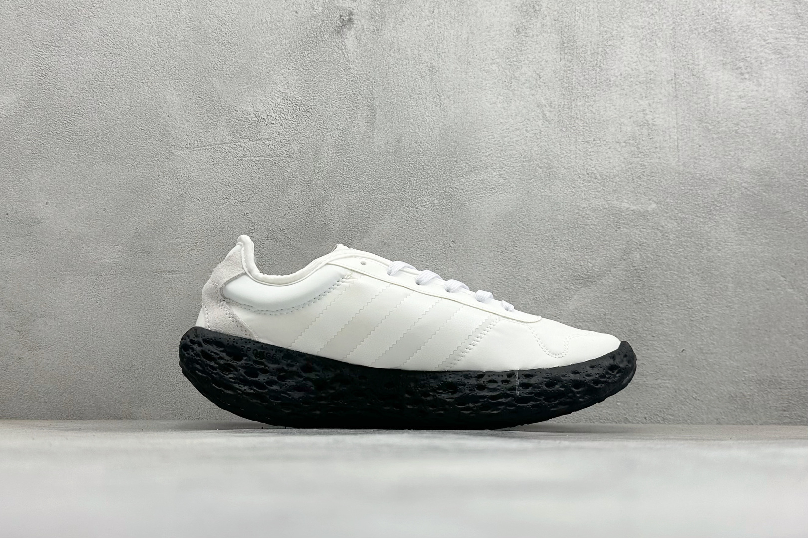 Adidas Originals Zponge 阿迪达斯 舒适百搭耐磨减震包裹性 低帮休闲城市通勤跑步鞋 JH8113-Top High Quatity Cheap Sneakers Fashion Clothing Clothes Bags handbags Shoes of all Brand wholesale With The best Quality And Beautiful Price from China Factory Chinese suppliers wholesaler seller Adidas Originals Zponge 阿迪达斯 舒适百搭耐磨减震包裹性 低帮休闲城市通勤跑步鞋 JH8113