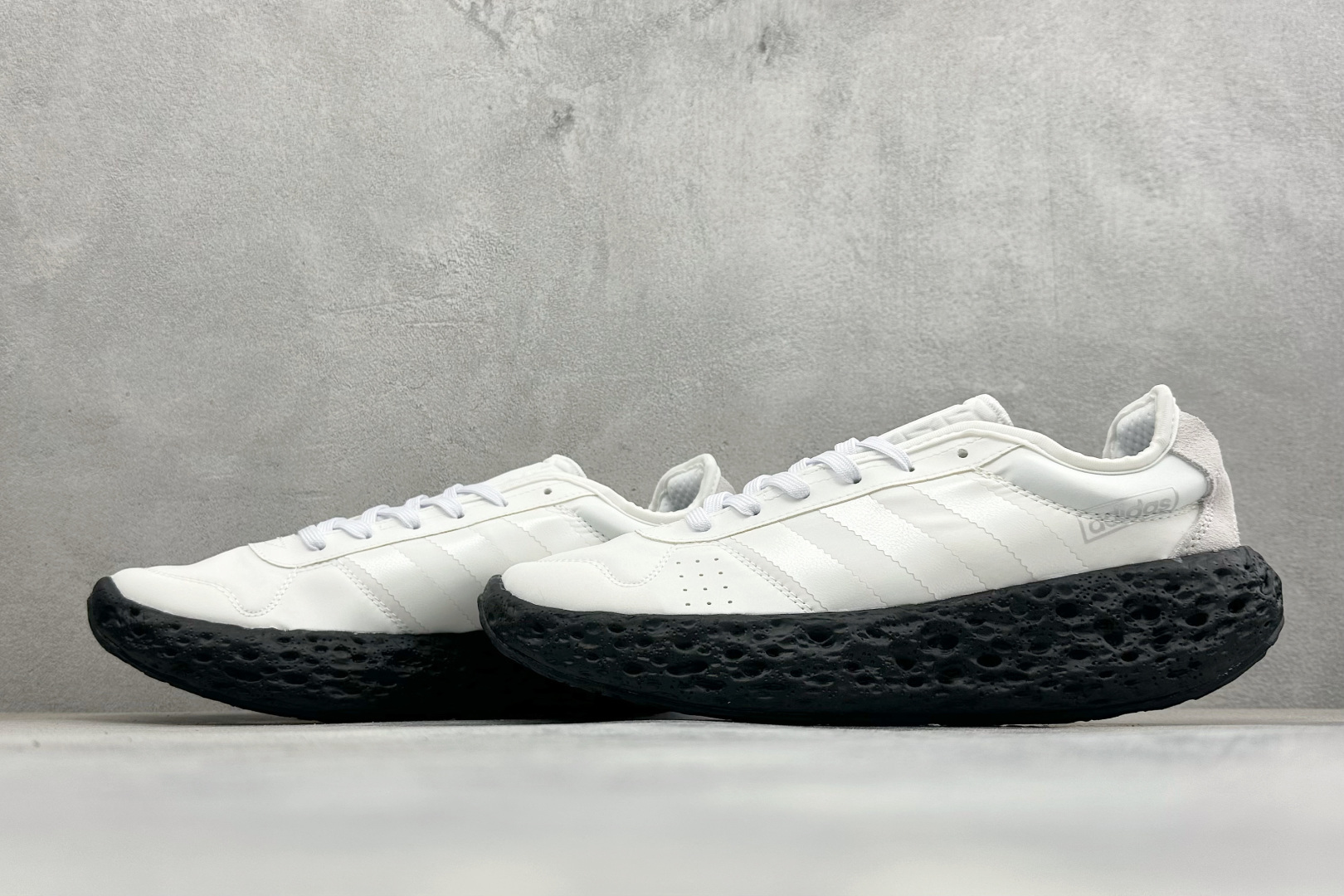 Adidas Originals Zponge 阿迪达斯 舒适百搭耐磨减震包裹性 低帮休闲城市通勤跑步鞋 JH8113-Top High Quatity Cheap Sneakers Fashion Clothing Clothes Bags handbags Shoes of all Brand wholesale With The best Quality And Beautiful Price from China Factory Chinese suppliers wholesaler seller Adidas Originals Zponge 阿迪达斯 舒适百搭耐磨减震包裹性 低帮休闲城市通勤跑步鞋 JH8113