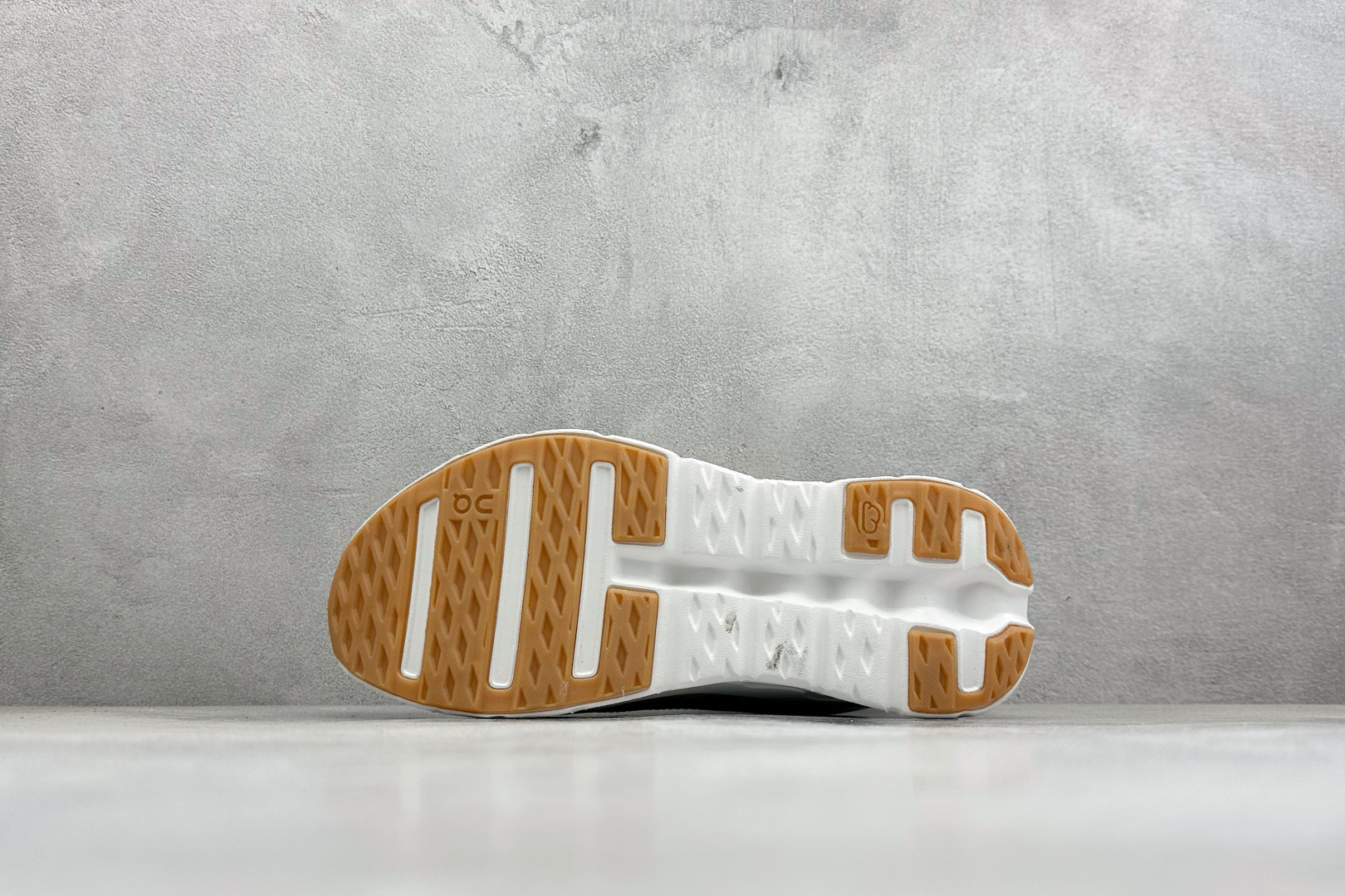 XF版LOEWE x On Cloudtilt 昂跑罗意威联名 圆头系带生活休闲鞋 3ME1069-Top High Quatity Cheap Sneakers Fashion Clothing Clothes Bags handbags Shoes of all Brand wholesale With The best Quality And Beautiful Price from China Factory Chinese suppliers wholesaler seller XF版LOEWE x On Cloudtilt 昂跑罗意威联名 圆头系带生活休闲鞋 3ME1069