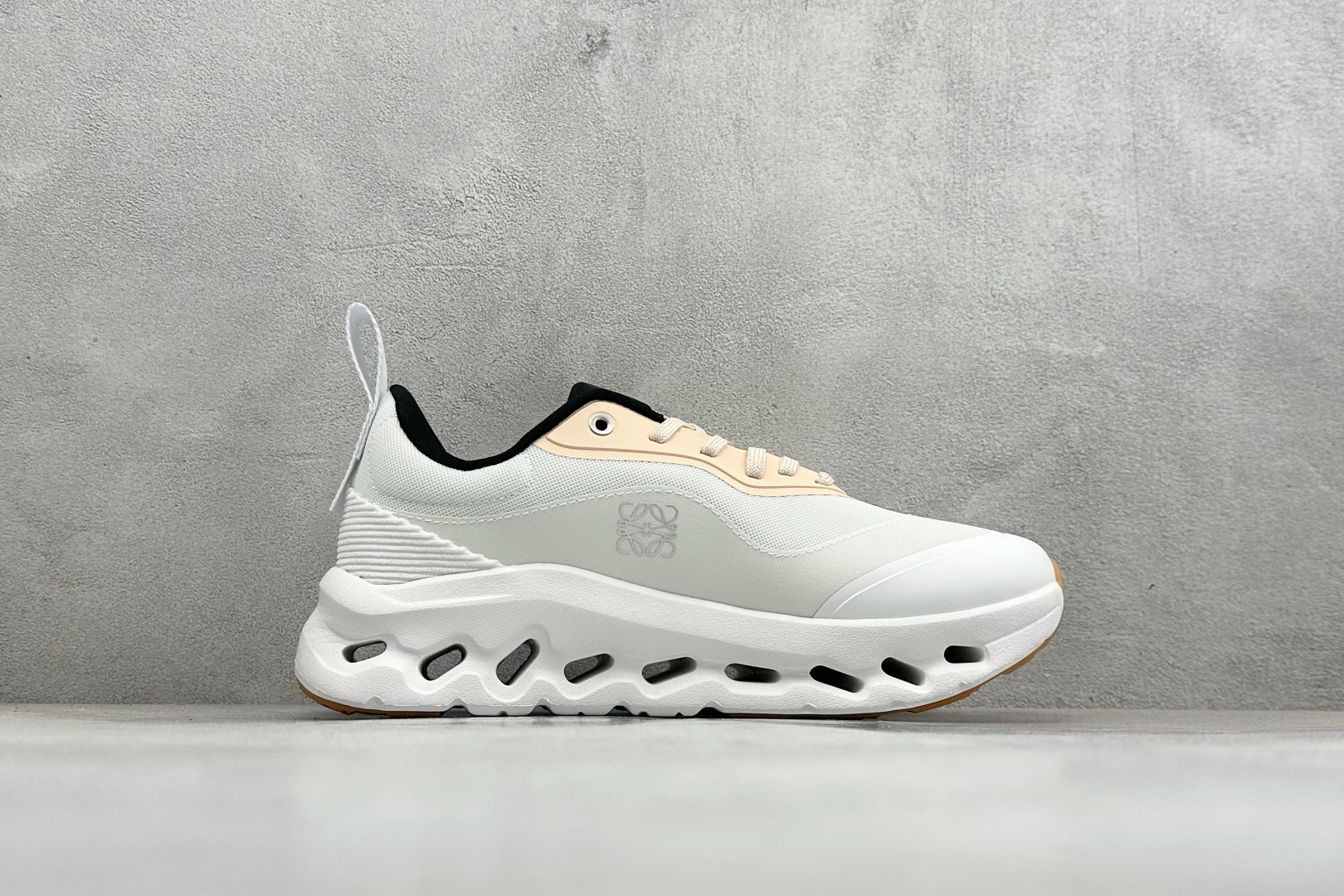 XF版LOEWE x On Cloudtilt 昂跑罗意威联名 圆头系带生活休闲鞋 3ME1069-Top High Quatity Cheap Sneakers Fashion Clothing Clothes Bags handbags Shoes of all Brand wholesale With The best Quality And Beautiful Price from China Factory Chinese suppliers wholesaler seller XF版LOEWE x On Cloudtilt 昂跑罗意威联名 圆头系带生活休闲鞋 3ME1069