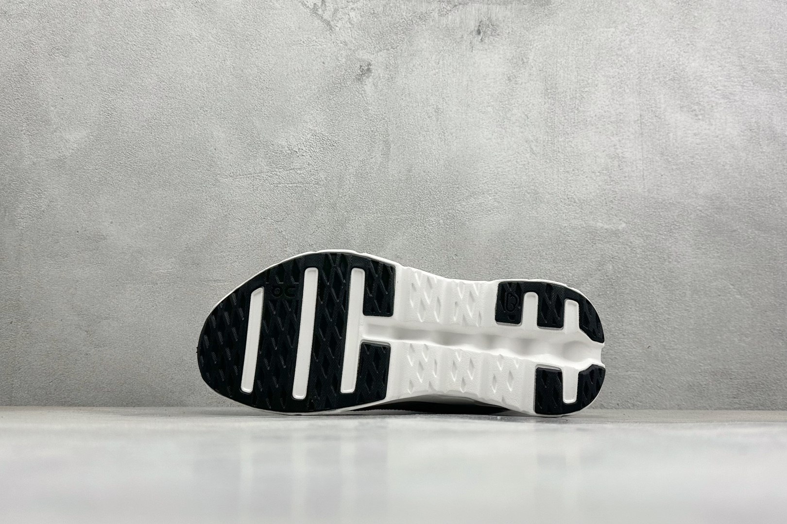 XF版LOEWE x On Cloudtilt 昂跑罗意威联名 圆头系带生活休闲鞋 3ME1069-Top High Quatity Cheap Sneakers Fashion Clothing Clothes Bags handbags Shoes of all Brand wholesale With The best Quality And Beautiful Price from China Factory Chinese suppliers wholesaler seller XF版LOEWE x On Cloudtilt 昂跑罗意威联名 圆头系带生活休闲鞋 3ME1069