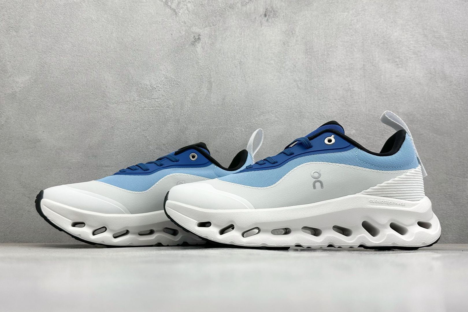 XF版LOEWE x On Cloudtilt 昂跑罗意威联名 圆头系带生活休闲鞋 3ME1069-Top High Quatity Cheap Sneakers Fashion Clothing Clothes Bags handbags Shoes of all Brand wholesale With The best Quality And Beautiful Price from China Factory Chinese suppliers wholesaler seller XF版LOEWE x On Cloudtilt 昂跑罗意威联名 圆头系带生活休闲鞋 3ME1069