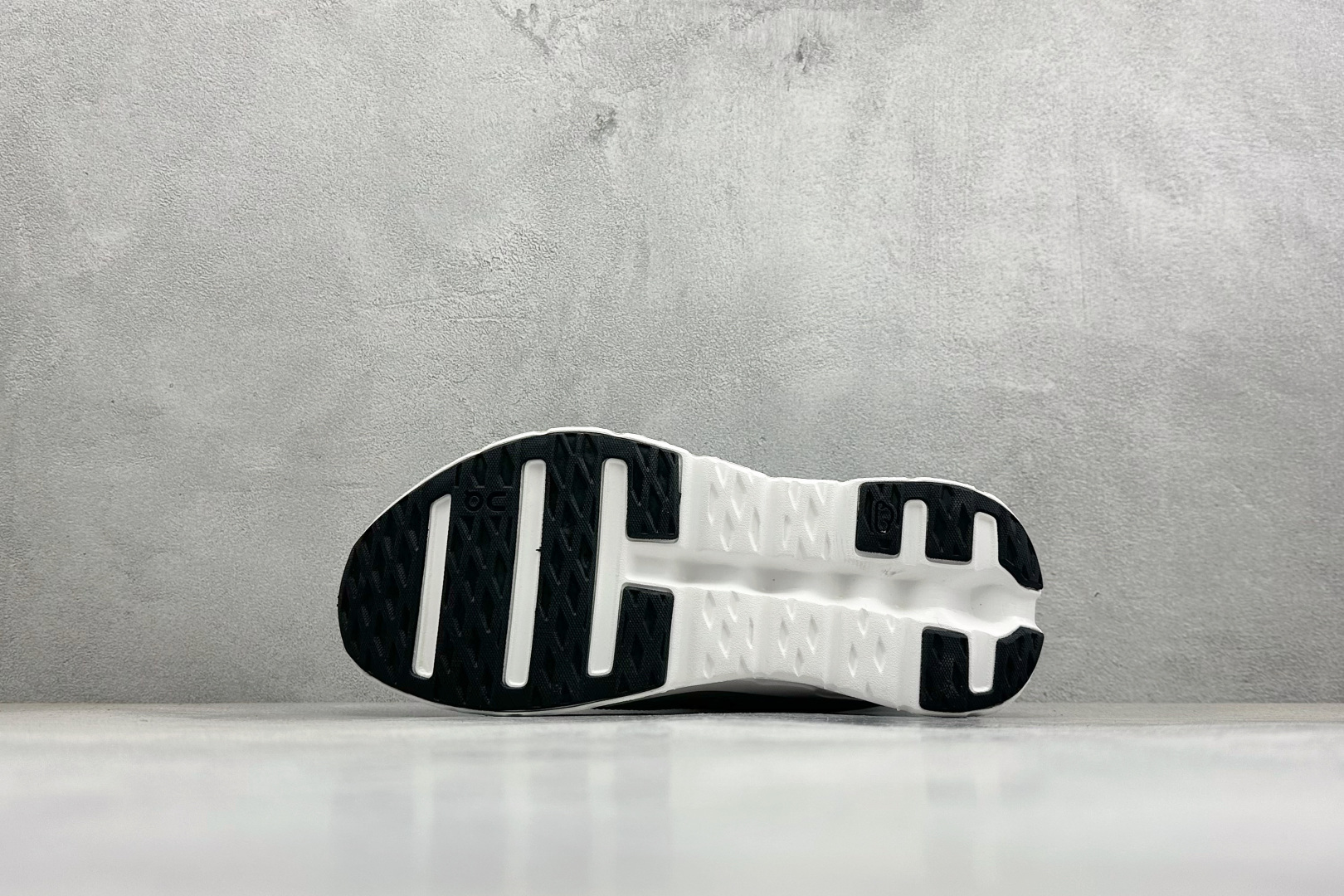 XF版LOEWE x On Cloudtilt 昂跑罗意威联名 圆头系带生活休闲鞋 3ME1069-Top High Quatity Cheap Sneakers Fashion Clothing Clothes Bags handbags Shoes of all Brand wholesale With The best Quality And Beautiful Price from China Factory Chinese suppliers wholesaler seller XF版LOEWE x On Cloudtilt 昂跑罗意威联名 圆头系带生活休闲鞋 3ME1069