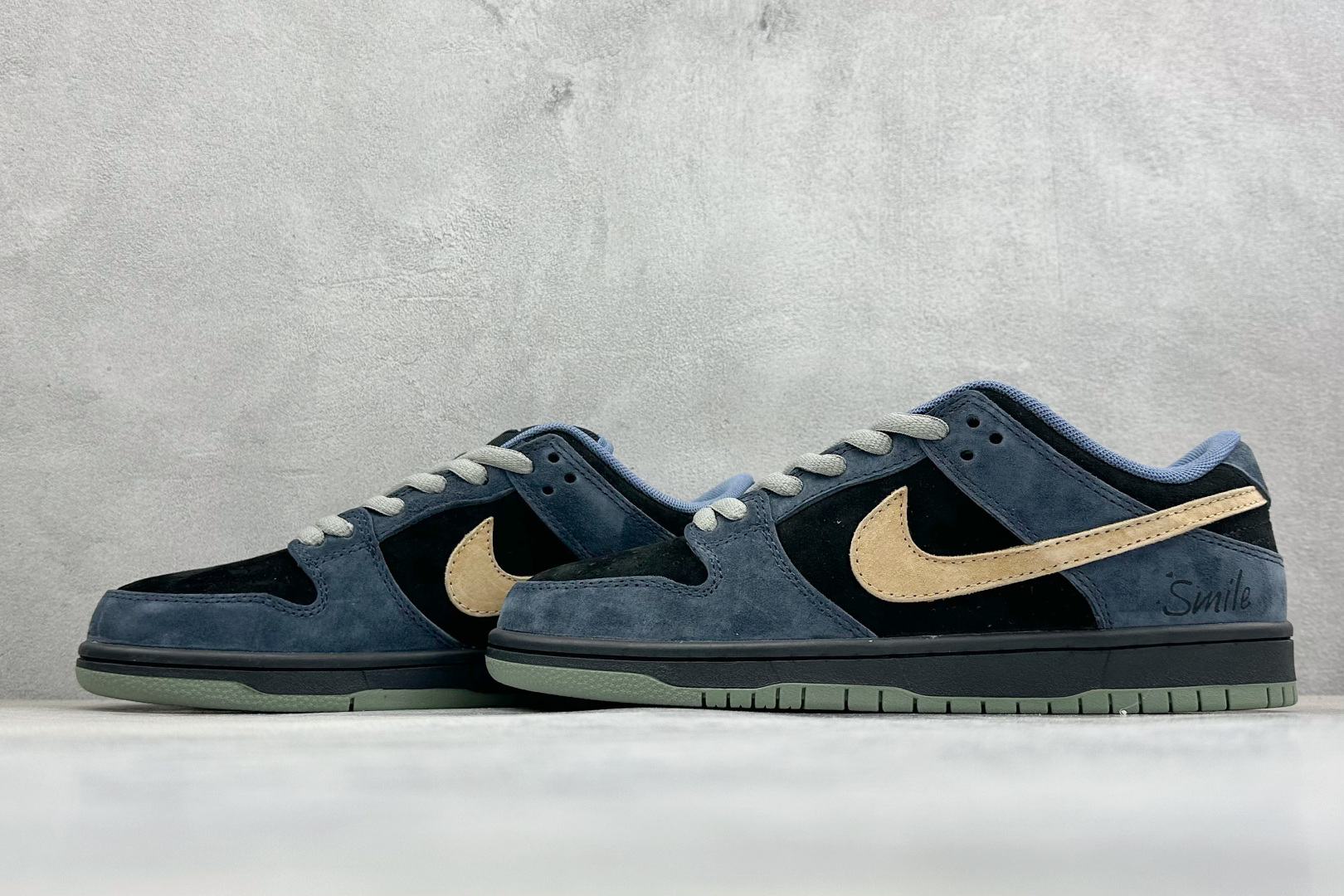 K版Nike SB Dunk Low 黑黄 低帮休闲板鞋 HF3063-002-Top High Quatity Cheap Sneakers Fashion Clothing Clothes Bags handbags Shoes of all Brand wholesale With The best Quality And Beautiful Price from China Factory Chinese suppliers wholesaler seller K版Nike SB Dunk Low 黑黄 低帮休闲板鞋 HF3063-002