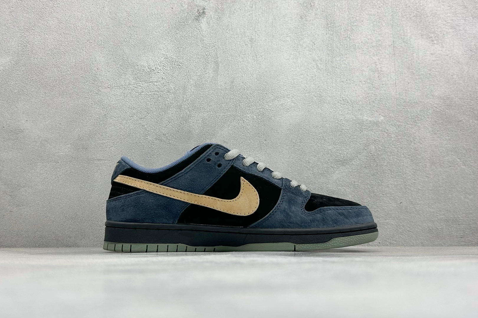 K版Nike SB Dunk Low 黑黄 低帮休闲板鞋 HF3063-002-Top High Quatity Cheap Sneakers Fashion Clothing Clothes Bags handbags Shoes of all Brand wholesale With The best Quality And Beautiful Price from China Factory Chinese suppliers wholesaler seller K版Nike SB Dunk Low 黑黄 低帮休闲板鞋 HF3063-002
