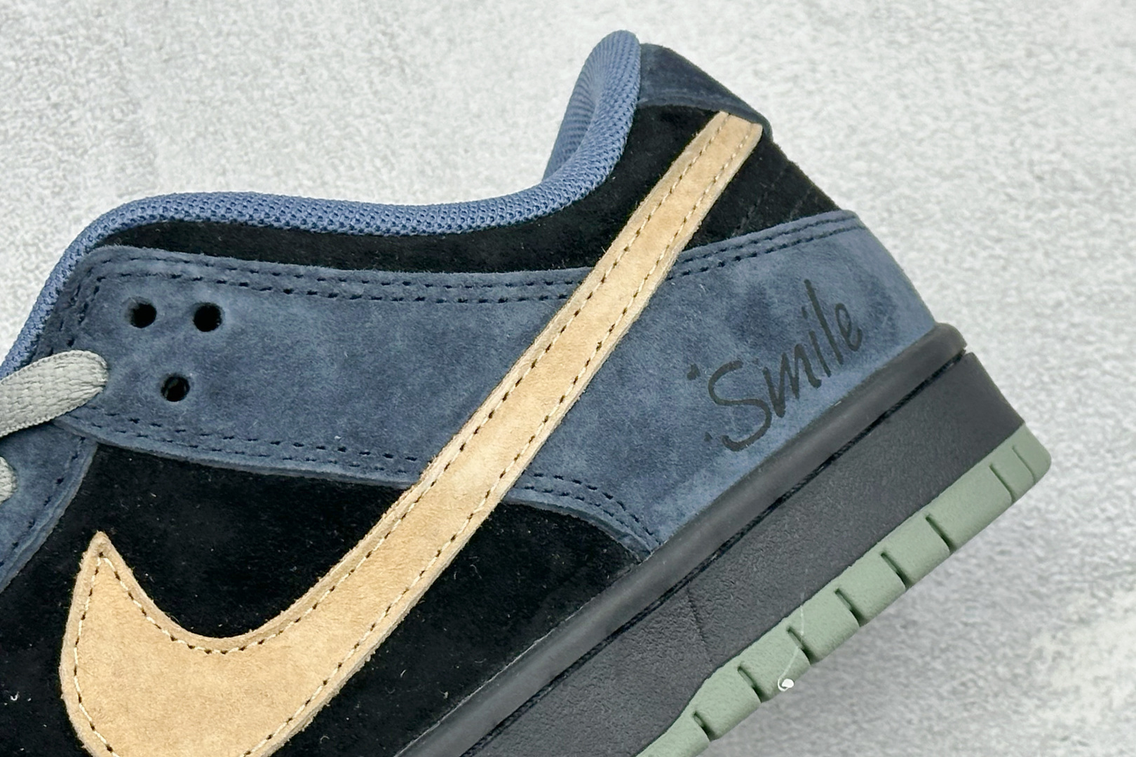 K版Nike SB Dunk Low 黑黄 低帮休闲板鞋 HF3063-002-Top High Quatity Cheap Sneakers Fashion Clothing Clothes Bags handbags Shoes of all Brand wholesale With The best Quality And Beautiful Price from China Factory Chinese suppliers wholesaler seller K版Nike SB Dunk Low 黑黄 低帮休闲板鞋 HF3063-002