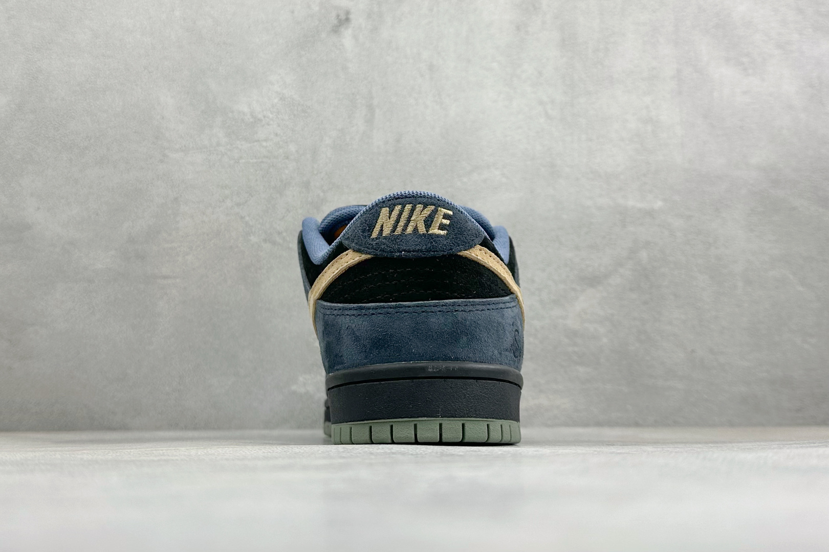 K版Nike SB Dunk Low 黑黄 低帮休闲板鞋 HF3063-002-Top High Quatity Cheap Sneakers Fashion Clothing Clothes Bags handbags Shoes of all Brand wholesale With The best Quality And Beautiful Price from China Factory Chinese suppliers wholesaler seller K版Nike SB Dunk Low 黑黄 低帮休闲板鞋 HF3063-002