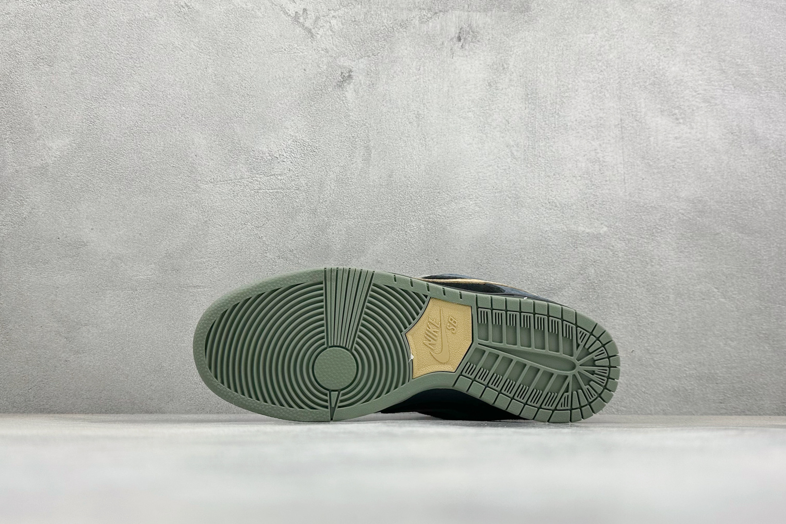 K版Nike SB Dunk Low 黑黄 低帮休闲板鞋 HF3063-002-Top High Quatity Cheap Sneakers Fashion Clothing Clothes Bags handbags Shoes of all Brand wholesale With The best Quality And Beautiful Price from China Factory Chinese suppliers wholesaler seller K版Nike SB Dunk Low 黑黄 低帮休闲板鞋 HF3063-002