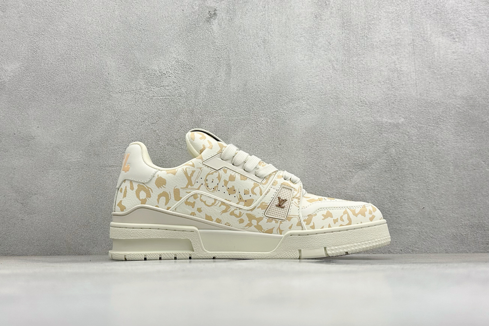 LOUIS VUITTON 路易威登 LV Trainer VL2716-Top High Quatity Cheap Sneakers Fashion Clothing Clothes Bags handbags Shoes of all Brand wholesale With The best Quality And Beautiful Price from China Factory Chinese suppliers wholesaler seller LOUIS VUITTON 路易威登 LV Trainer VL2716