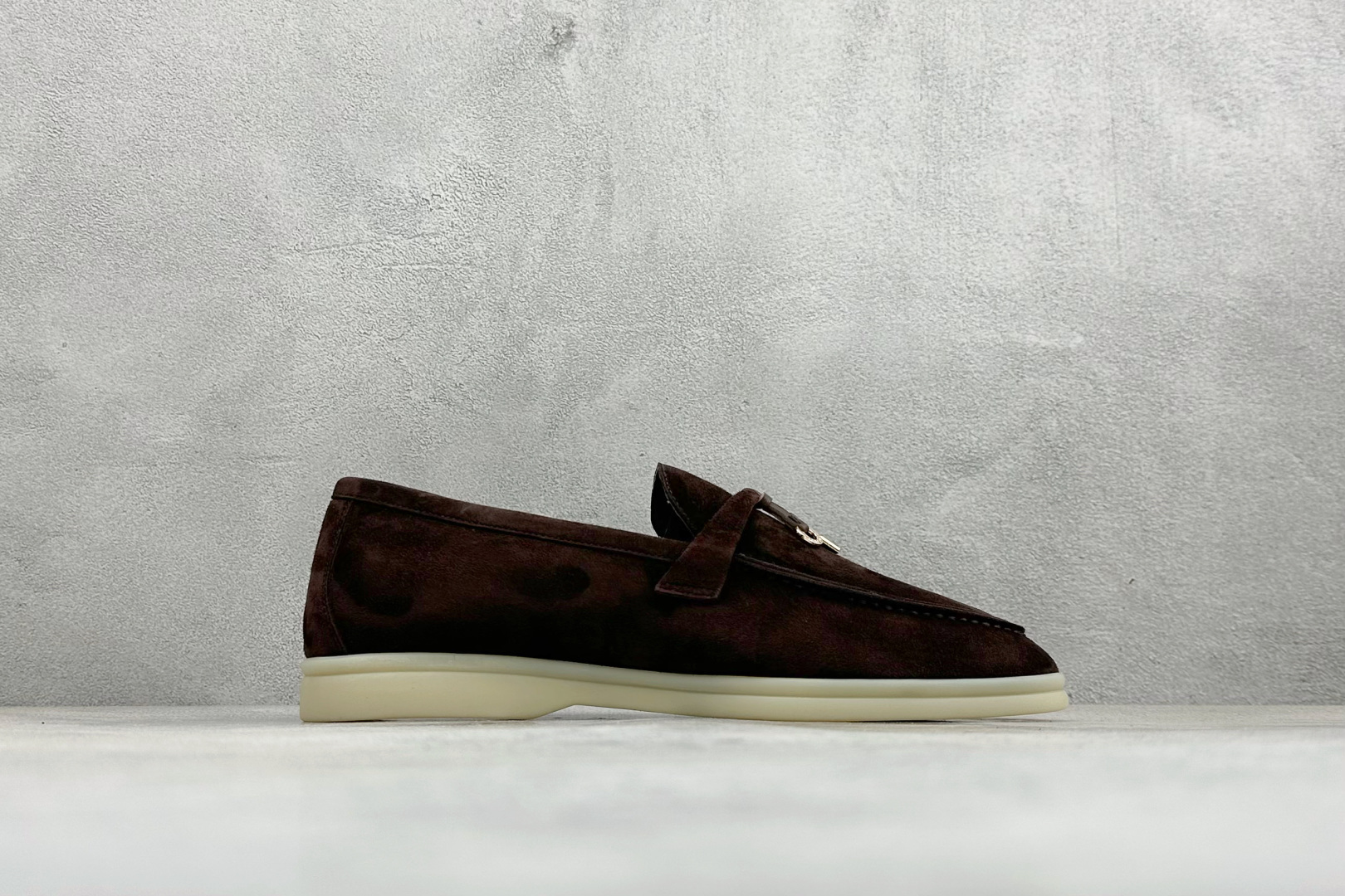 Loro Piana 诺悠翩雅 LP 老钱风 低帮休闲板鞋 0086350-Top High Quatity Cheap Sneakers Fashion Clothing Clothes Bags handbags Shoes of all Brand wholesale With The best Quality And Beautiful Price from China Factory Chinese suppliers wholesaler seller Loro Piana 诺悠翩雅 LP 老钱风 低帮休闲板鞋 0086350