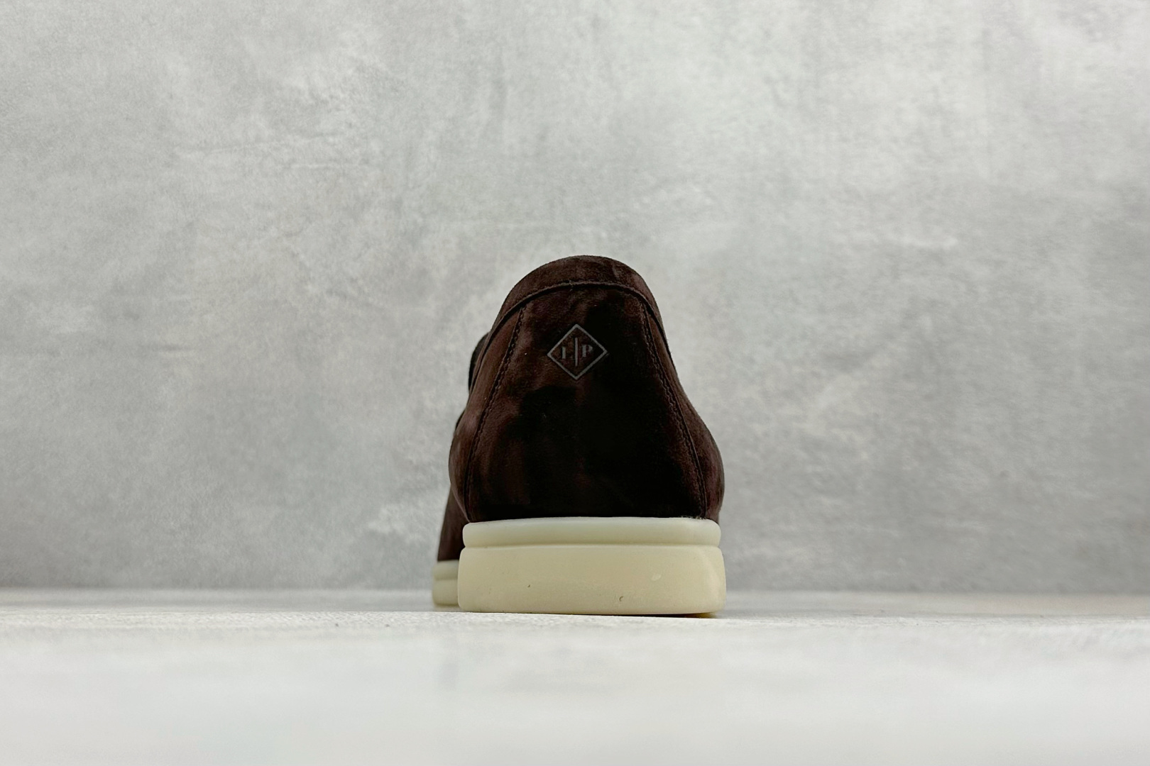 Loro Piana 诺悠翩雅 LP 老钱风 低帮休闲板鞋 0086350-Top High Quatity Cheap Sneakers Fashion Clothing Clothes Bags handbags Shoes of all Brand wholesale With The best Quality And Beautiful Price from China Factory Chinese suppliers wholesaler seller Loro Piana 诺悠翩雅 LP 老钱风 低帮休闲板鞋 0086350