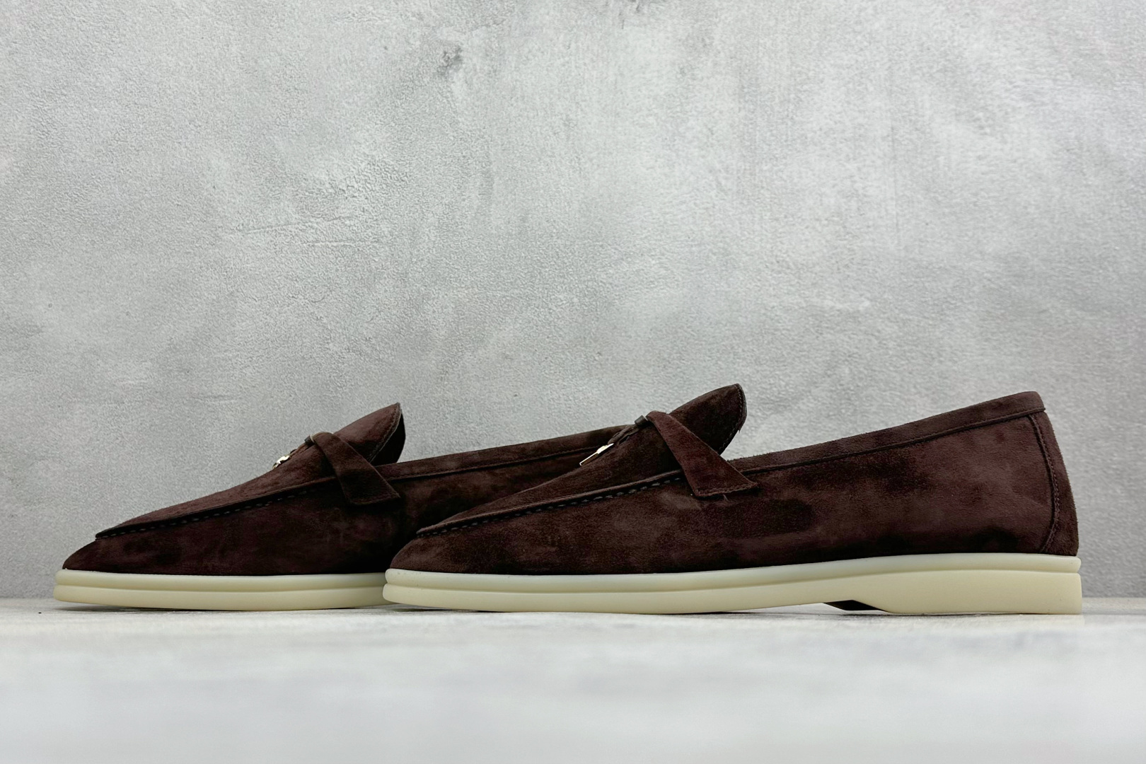 Loro Piana 诺悠翩雅 LP 老钱风 低帮休闲板鞋 0086350-Top High Quatity Cheap Sneakers Fashion Clothing Clothes Bags handbags Shoes of all Brand wholesale With The best Quality And Beautiful Price from China Factory Chinese suppliers wholesaler seller Loro Piana 诺悠翩雅 LP 老钱风 低帮休闲板鞋 0086350