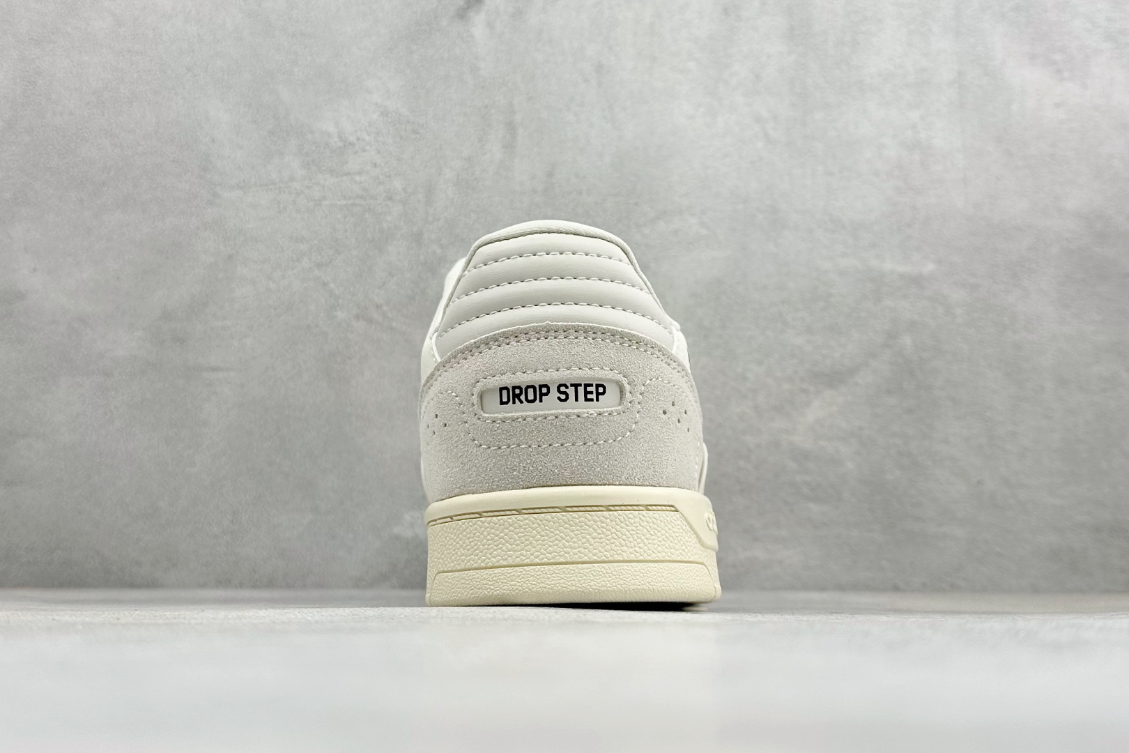 Adidas DROP STEP LOW 2.0 低帮百搭潮流休闲运动板鞋 KJ1108-Top High Quatity Cheap Sneakers Fashion Clothing Clothes Bags handbags Shoes of all Brand wholesale With The best Quality And Beautiful Price from China Factory Chinese suppliers wholesaler seller Adidas DROP STEP LOW 2.0 低帮百搭潮流休闲运动板鞋 KJ1108