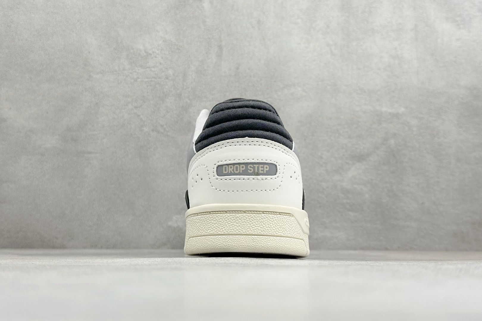 Adidas DROP STEP LOW 2.0 低帮百搭潮流休闲运动板鞋 JP9210-Top High Quatity Cheap Sneakers Fashion Clothing Clothes Bags handbags Shoes of all Brand wholesale With The best Quality And Beautiful Price from China Factory Chinese suppliers wholesaler seller Adidas DROP STEP LOW 2.0 低帮百搭潮流休闲运动板鞋 JP9210
