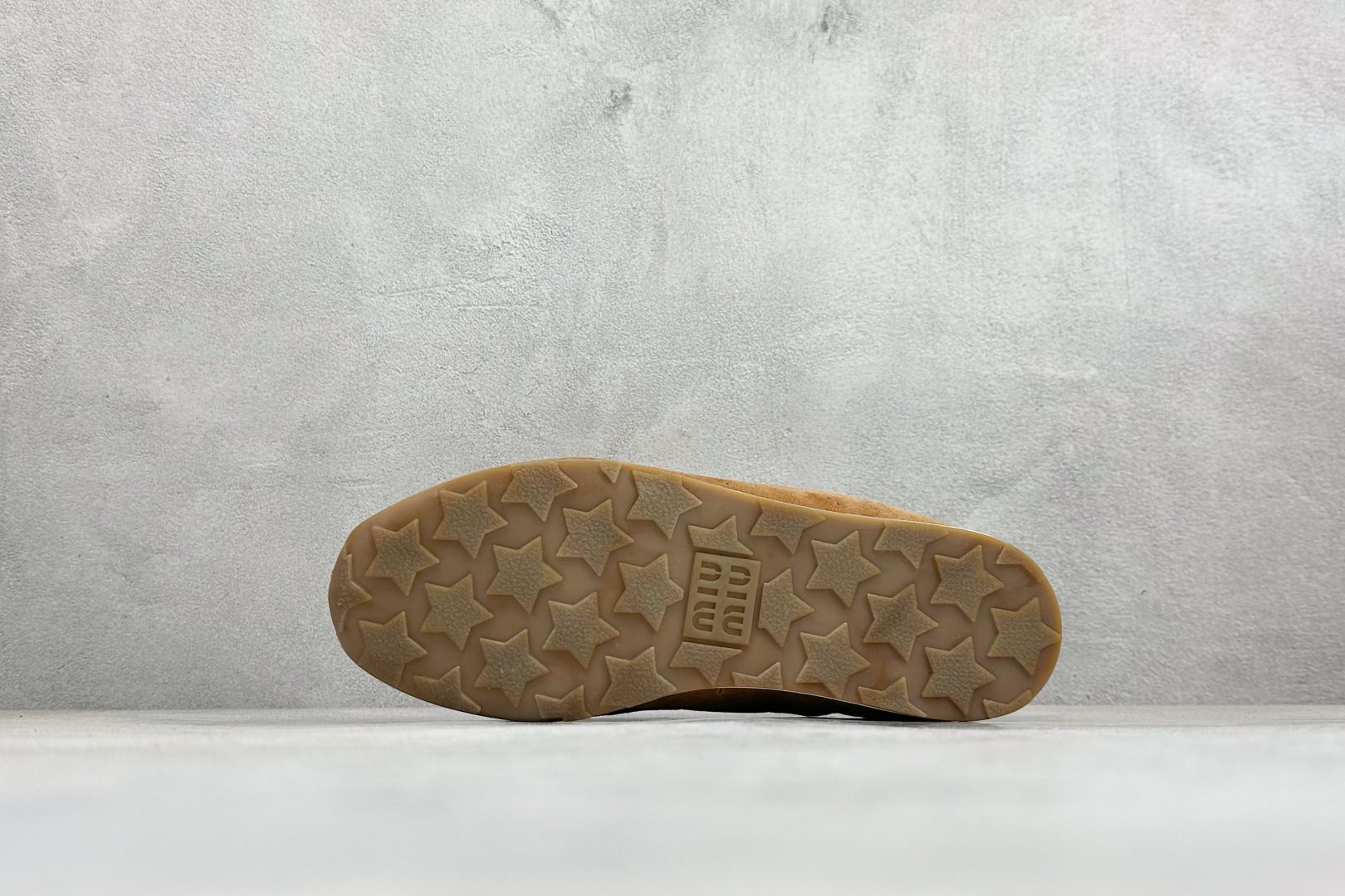 MiuMiu Plume 缪缪平底系带薄底低帮生活休闲德训鞋 5E165E-Top High Quatity Cheap Sneakers Fashion Clothing Clothes Bags handbags Shoes of all Brand wholesale With The best Quality And Beautiful Price from China Factory Chinese suppliers wholesaler seller MiuMiu Plume 缪缪平底系带薄底低帮生活休闲德训鞋 5E165E