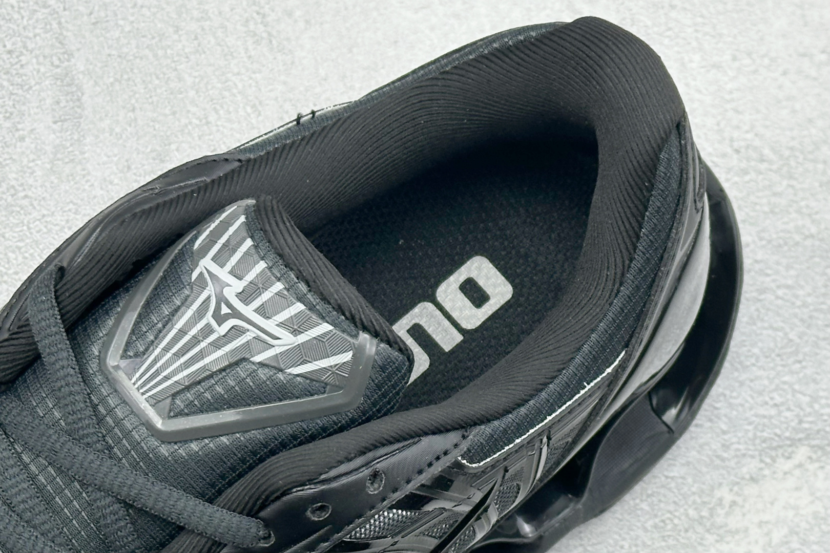 Mizuno 美津侬 WAVE PROPHECY LS 复古时尚休闲舒适运动跑步鞋 D1GA256001