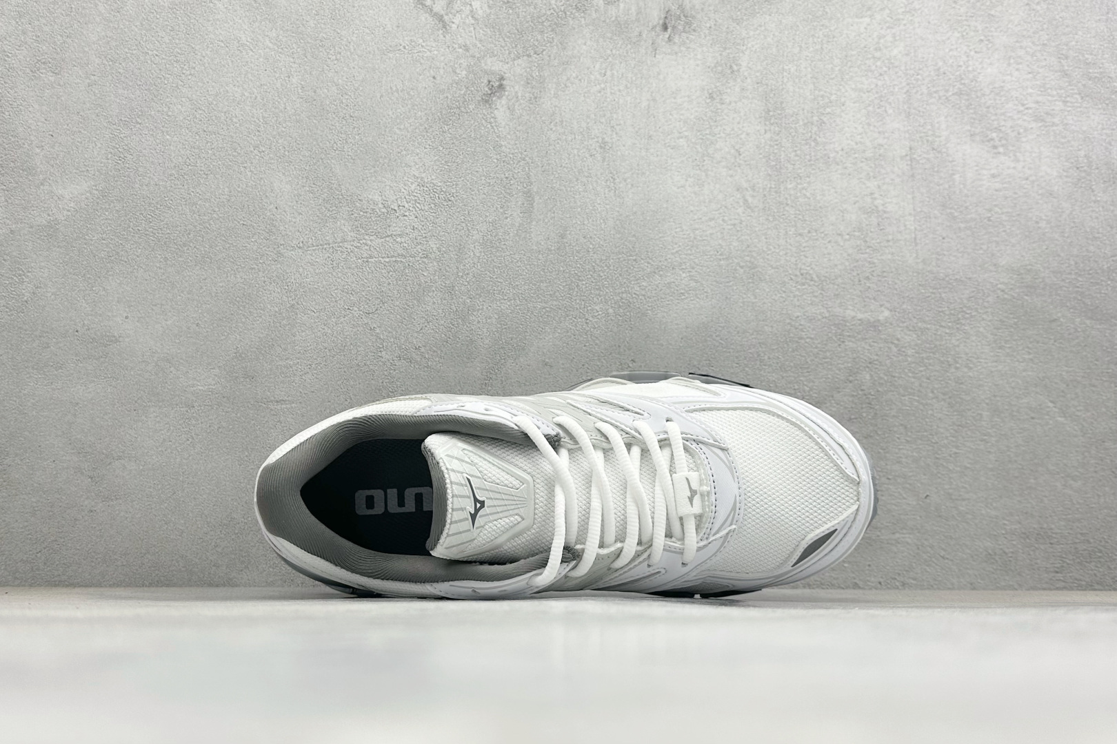 Mizuno 美津侬 WAVE PROPHECY LS 复古时尚休闲舒适运动跑步鞋 D1GA33