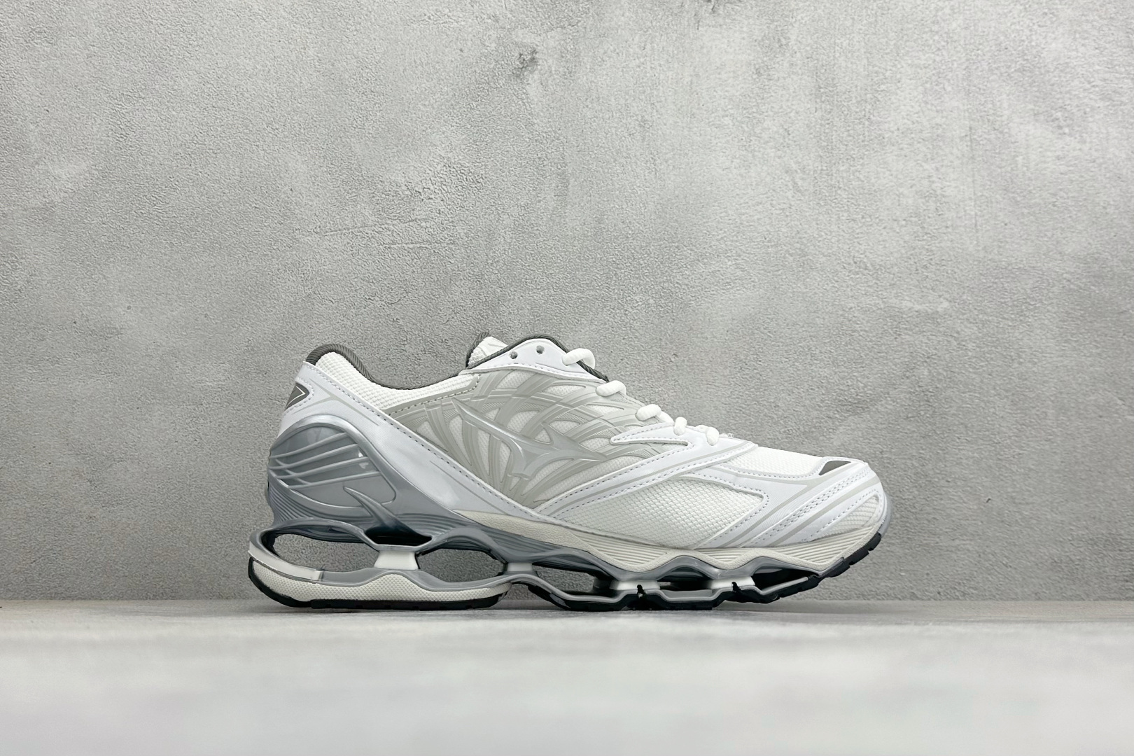 Mizuno 美津侬 WAVE PROPHECY LS 复古时尚休闲舒适运动跑步鞋 D1GA33