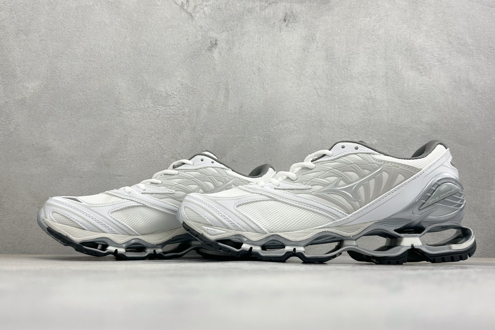 Mizuno 美津侬 WAVE PROPHECY LS 复古时尚休闲舒适运动跑步鞋 D1GA33