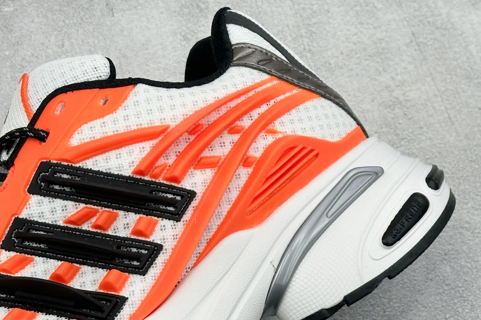 Adidas Originals Adistar Jellyfish 阿迪复古舒适防滑减震运动鞋 HQ7468