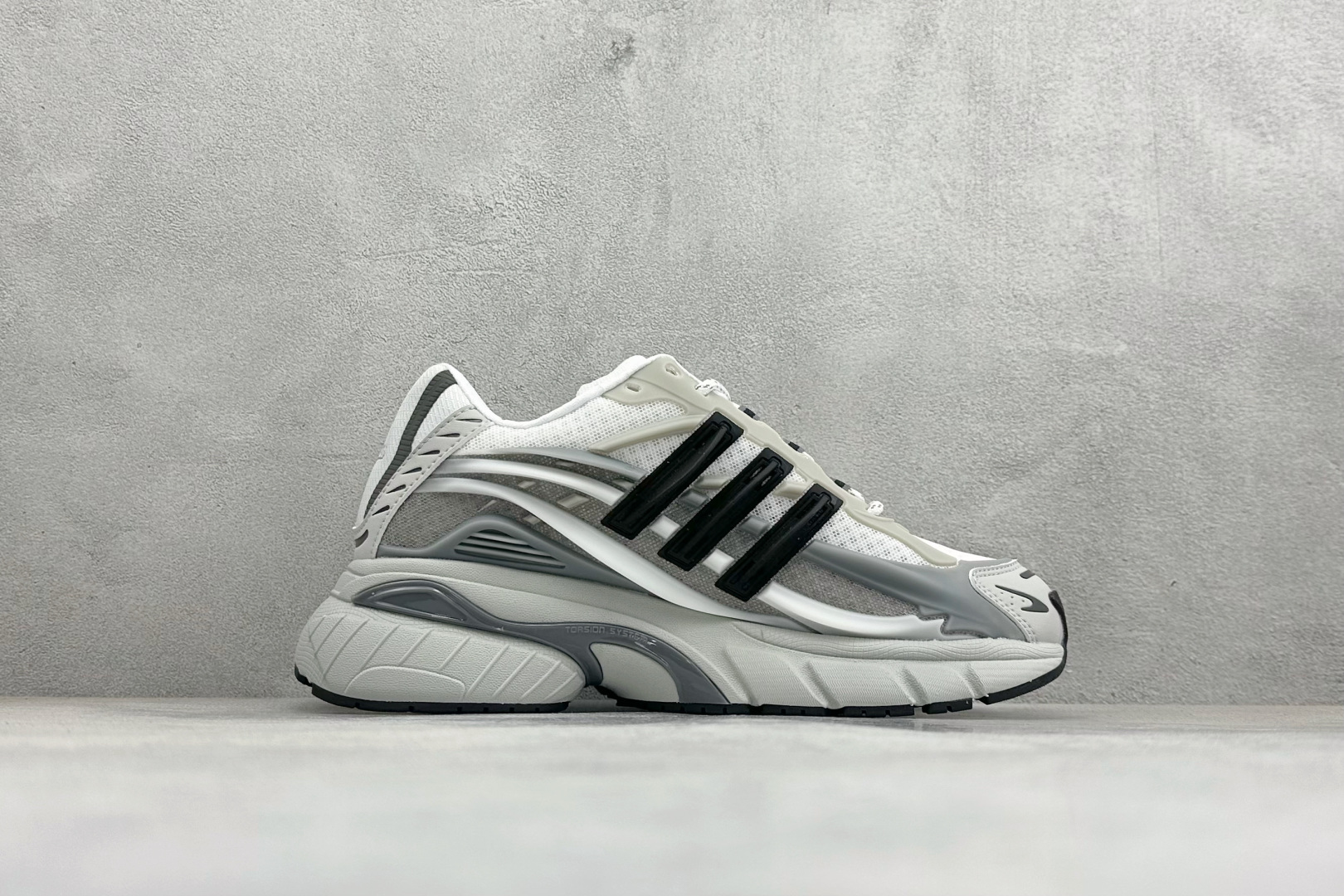 Adidas Originals Adistar Jellyfish 阿迪复古舒适防滑减震运动鞋 JP9265-Top High Quatity Cheap Sneakers Fashion Clothing Clothes Bags handbags Shoes of all Brand wholesale With The best Quality And Beautiful Price from China Factory Chinese suppliers wholesaler seller Adidas Originals Adistar Jellyfish 阿迪复古舒适防滑减震运动鞋 JP9265