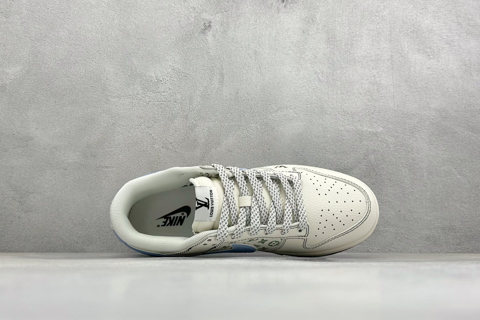 奢潮满印 个性出圈 SB DUNK LOW 奶白蓝调自带贵气 XX3168-143-Top High Quatity Cheap Sneakers Fashion Clothing Clothes Bags handbags Shoes of all Brand wholesale With The best Quality And Beautiful Price from China Factory Chinese suppliers wholesaler seller 奢潮满印 个性出圈 SB DUNK LOW 奶白蓝调自带贵气 XX3168-143