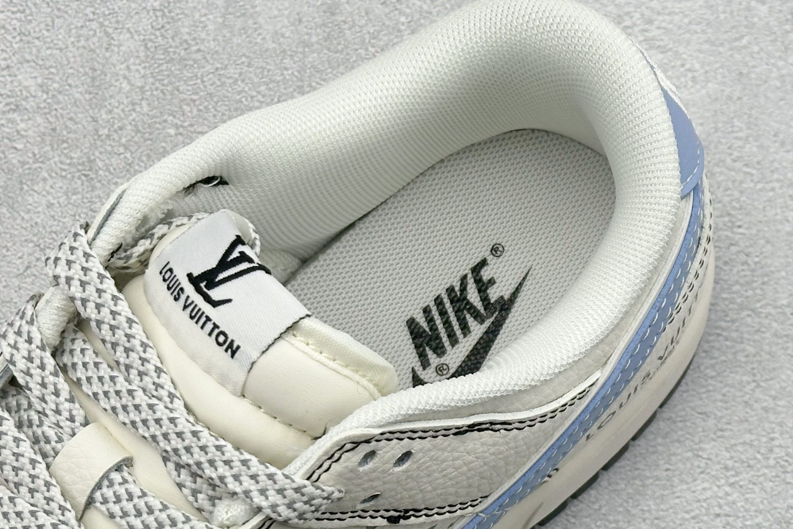 奢潮满印 个性出圈 SB DUNK LOW 奶白蓝调自带贵气 XX3168-143-Top High Quatity Cheap Sneakers Fashion Clothing Clothes Bags handbags Shoes of all Brand wholesale With The best Quality And Beautiful Price from China Factory Chinese suppliers wholesaler seller 奢潮满印 个性出圈 SB DUNK LOW 奶白蓝调自带贵气 XX3168-143