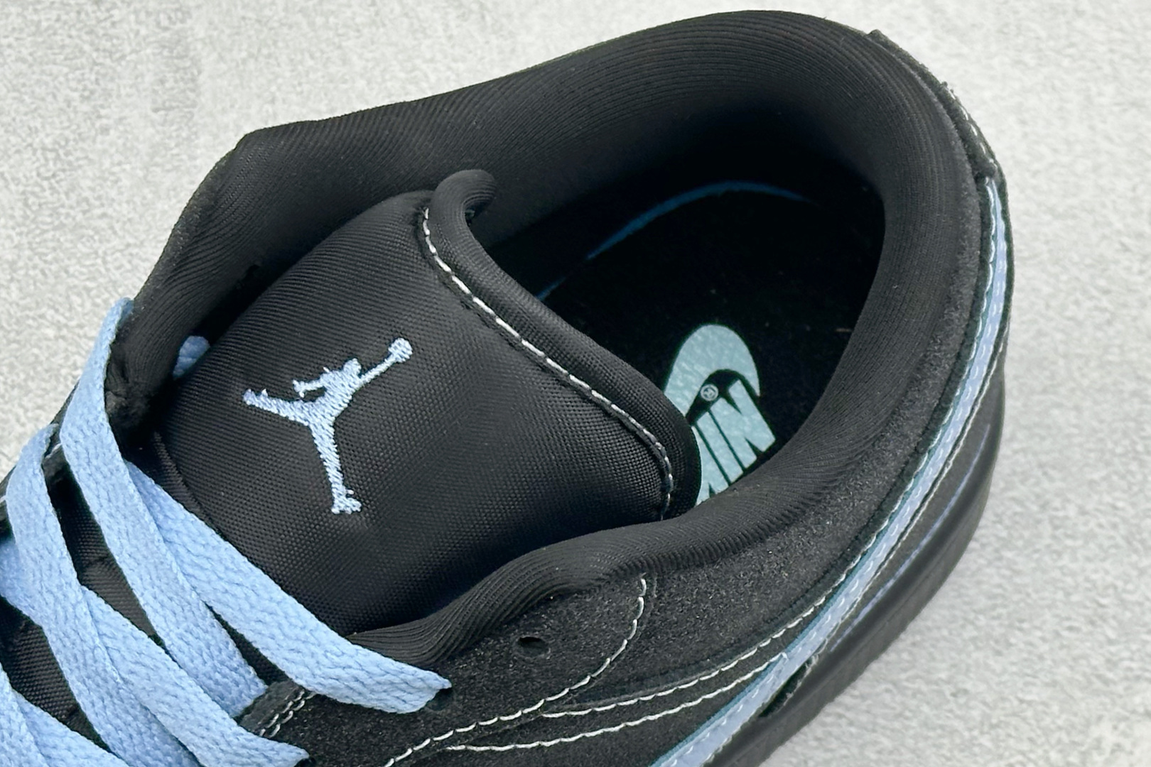 Travis Scott 联名既视感这双黑冰蓝AJ也太顶了 LD8888-017-Top High Quatity Cheap Sneakers Fashion Clothing Clothes Bags handbags Shoes of all Brand wholesale With The best Quality And Beautiful Price from China Factory Chinese suppliers wholesaler seller Travis Scott 联名既视感这双黑冰蓝AJ也太顶了 LD8888-017