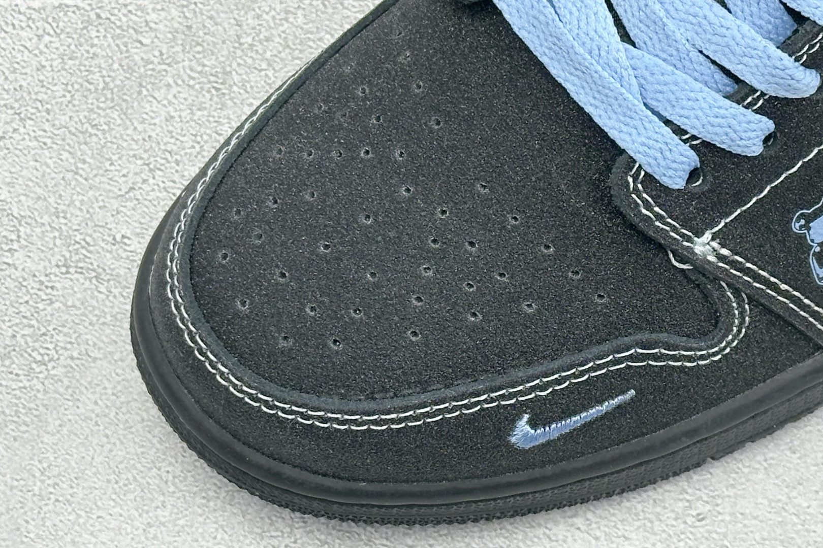 Travis Scott 联名既视感这双黑冰蓝AJ也太顶了 LD8888-017-Top High Quatity Cheap Sneakers Fashion Clothing Clothes Bags handbags Shoes of all Brand wholesale With The best Quality And Beautiful Price from China Factory Chinese suppliers wholesaler seller Travis Scott 联名既视感这双黑冰蓝AJ也太顶了 LD8888-017