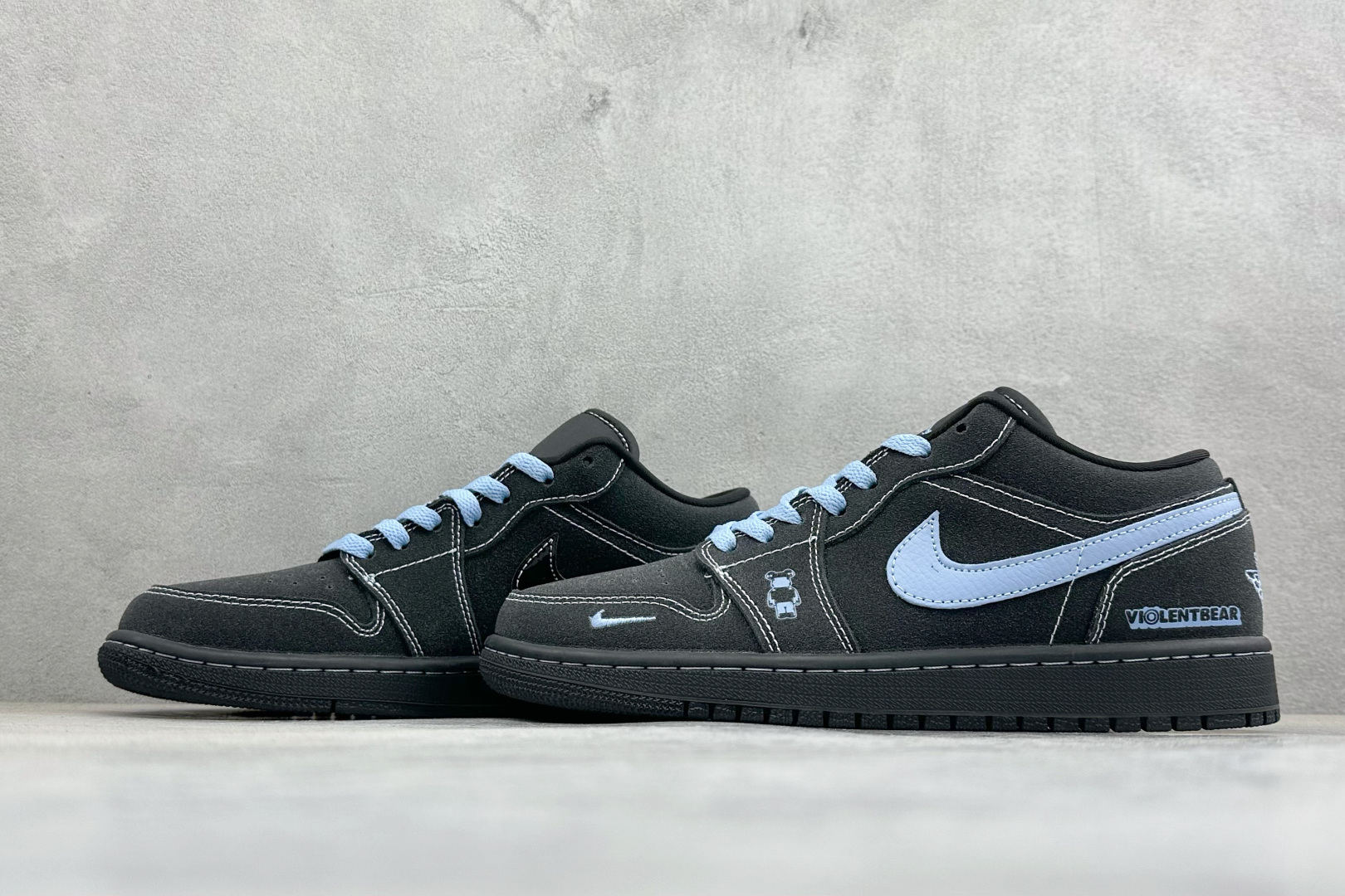 Travis Scott 联名既视感这双黑冰蓝AJ也太顶了 LD8888-017-Top High Quatity Cheap Sneakers Fashion Clothing Clothes Bags handbags Shoes of all Brand wholesale With The best Quality And Beautiful Price from China Factory Chinese suppliers wholesaler seller Travis Scott 联名既视感这双黑冰蓝AJ也太顶了 LD8888-017