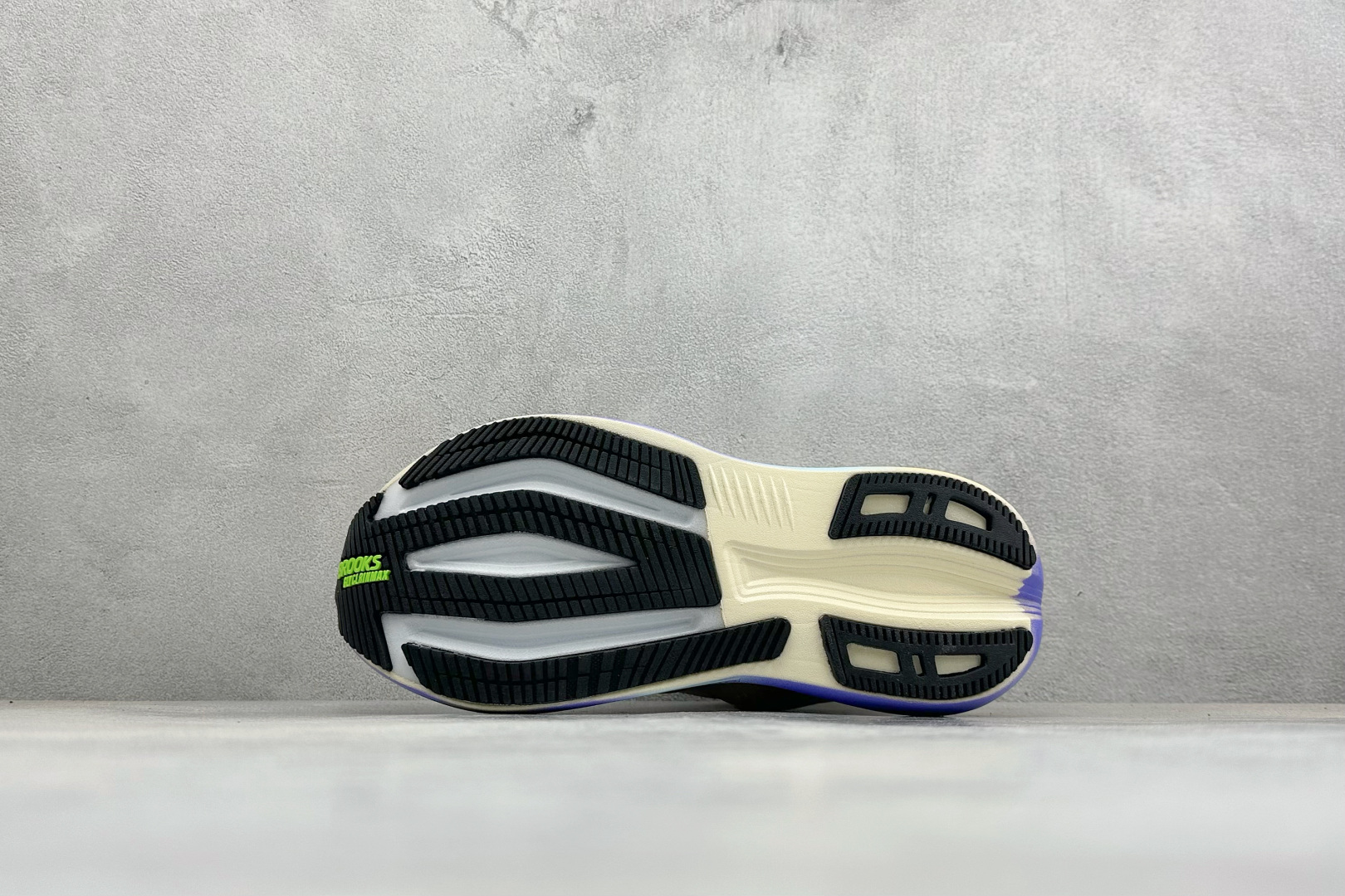 Z版Brooks布鲁克斯 Glycerin Max 2 舒适简约防滑耐磨低帮跑步鞋 110479-1d-270-Top High Quatity Cheap Sneakers Fashion Clothing Clothes Bags handbags Shoes of all Brand wholesale With The best Quality And Beautiful Price from China Factory Chinese suppliers wholesaler seller Z版Brooks布鲁克斯 Glycerin Max 2 舒适简约防滑耐磨低帮跑步鞋 110479-1d-270