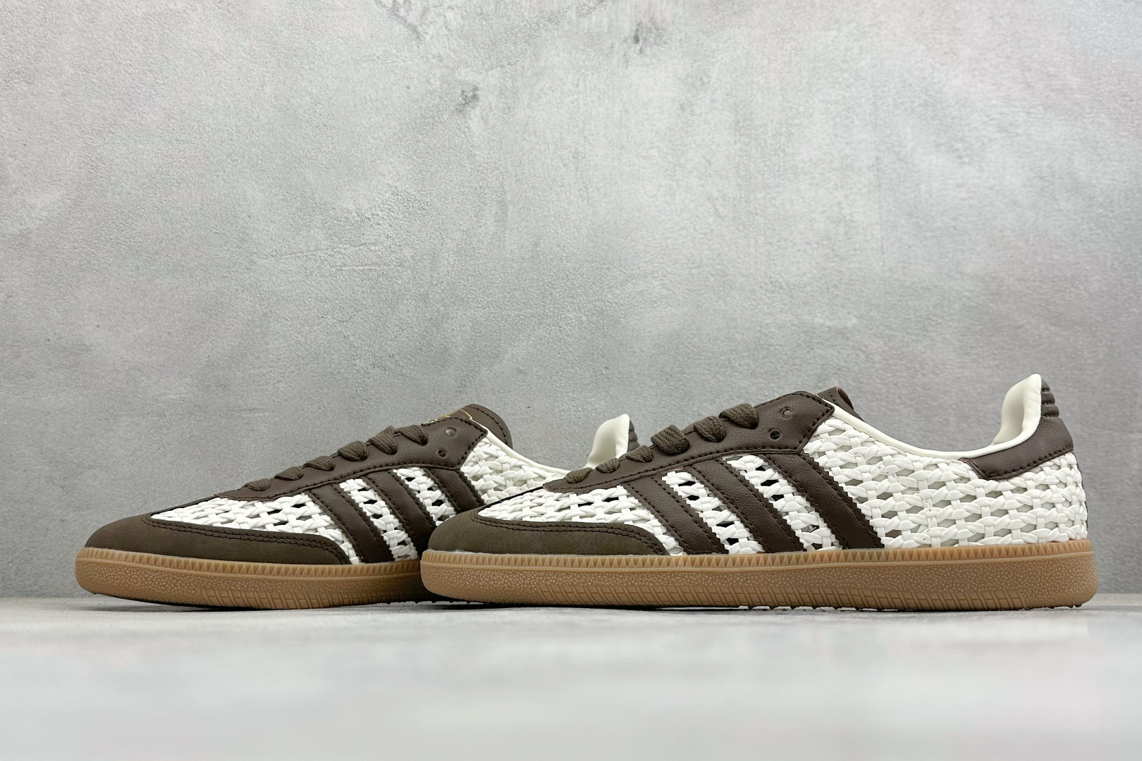 HZ版Adidas Originals Samba 阿迪达斯三叶草 桑巴舞系列绅士德训足球风百搭低帮休闲运动板鞋 IH9373-Top High Quatity Cheap Sneakers Fashion Clothing Clothes Bags handbags Shoes of all Brand wholesale With The best Quality And Beautiful Price from China Factory Chinese suppliers wholesaler seller HZ版Adidas Originals Samba 阿迪达斯三叶草 桑巴舞系列绅士德训足球风百搭低帮休闲运动板鞋 IH9373